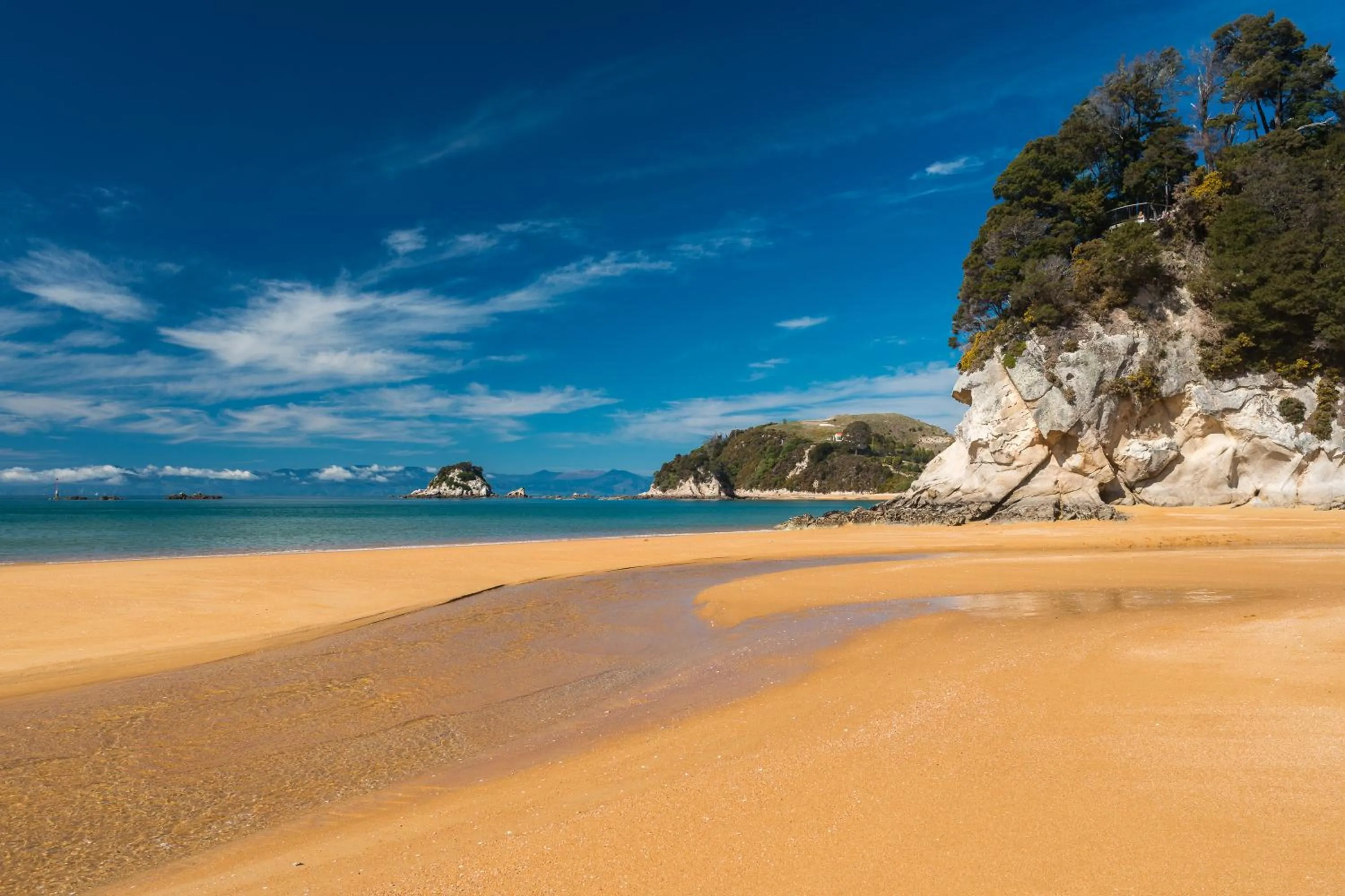 Natural landscape in Kaiteriteri Recreation Reserve Cabins