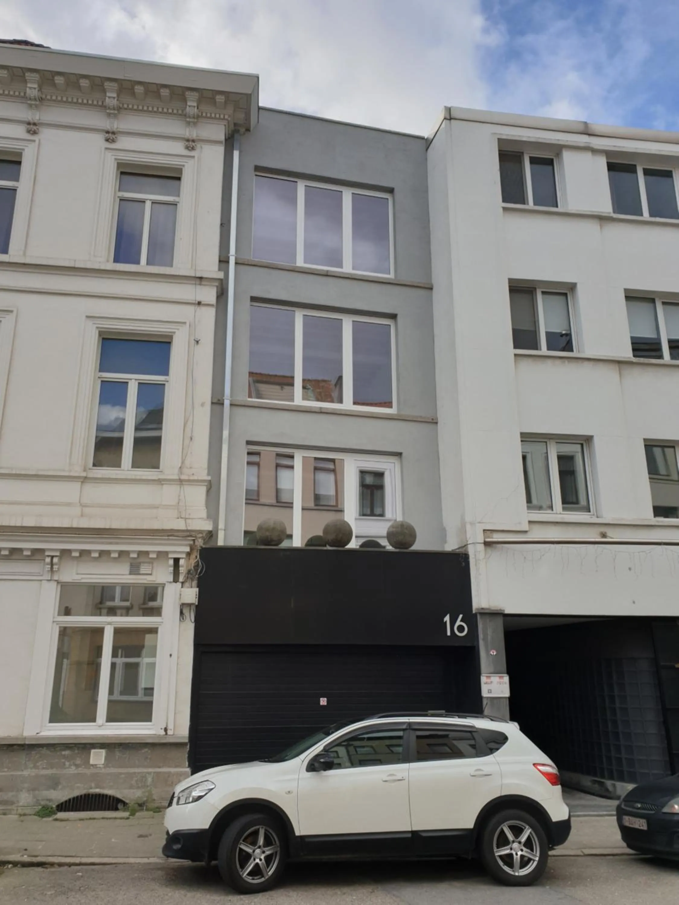 Property building in B&B Luxe Suites 1-2-3