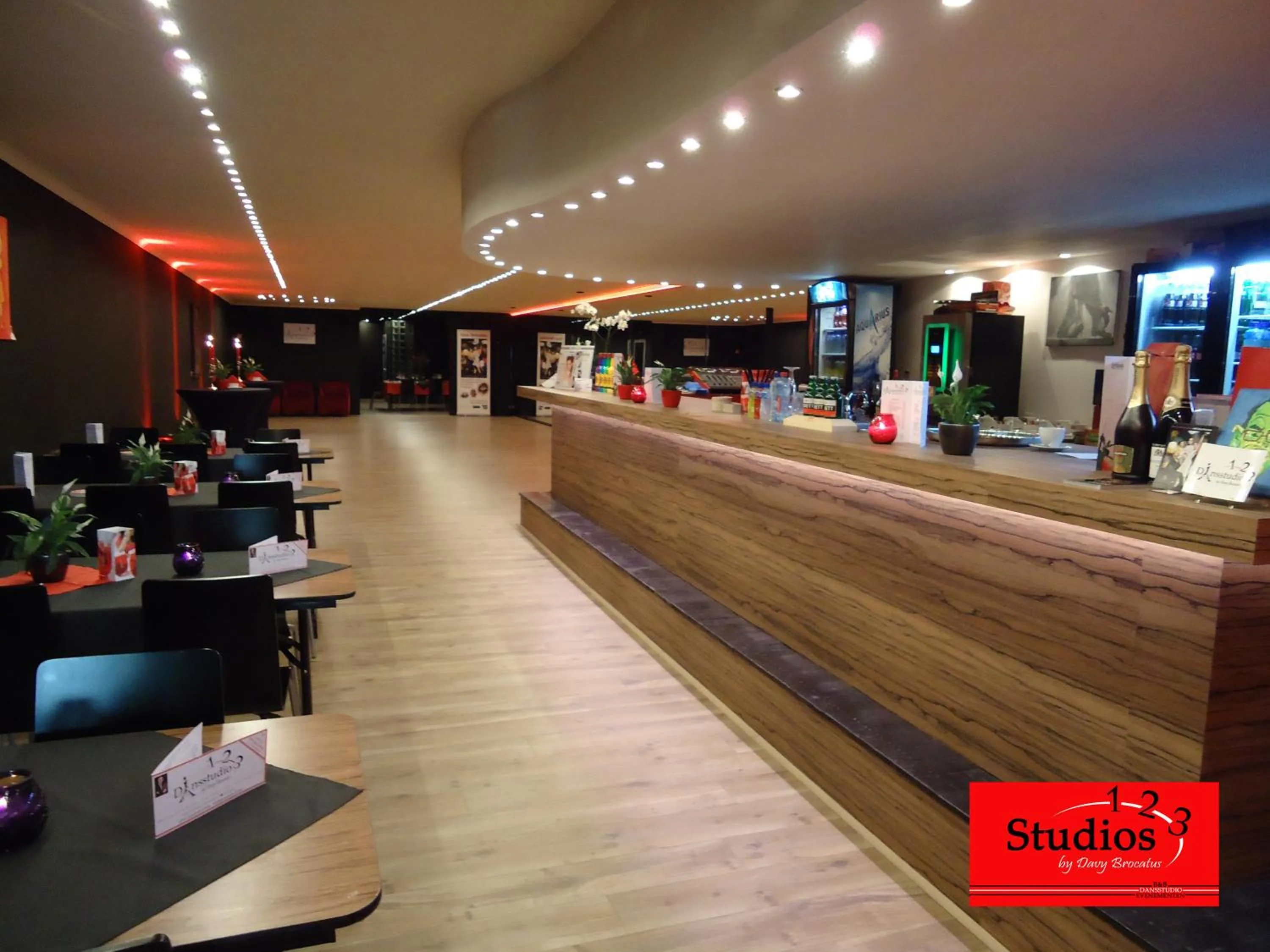 Lounge or bar in B&B Luxe Suites 1-2-3