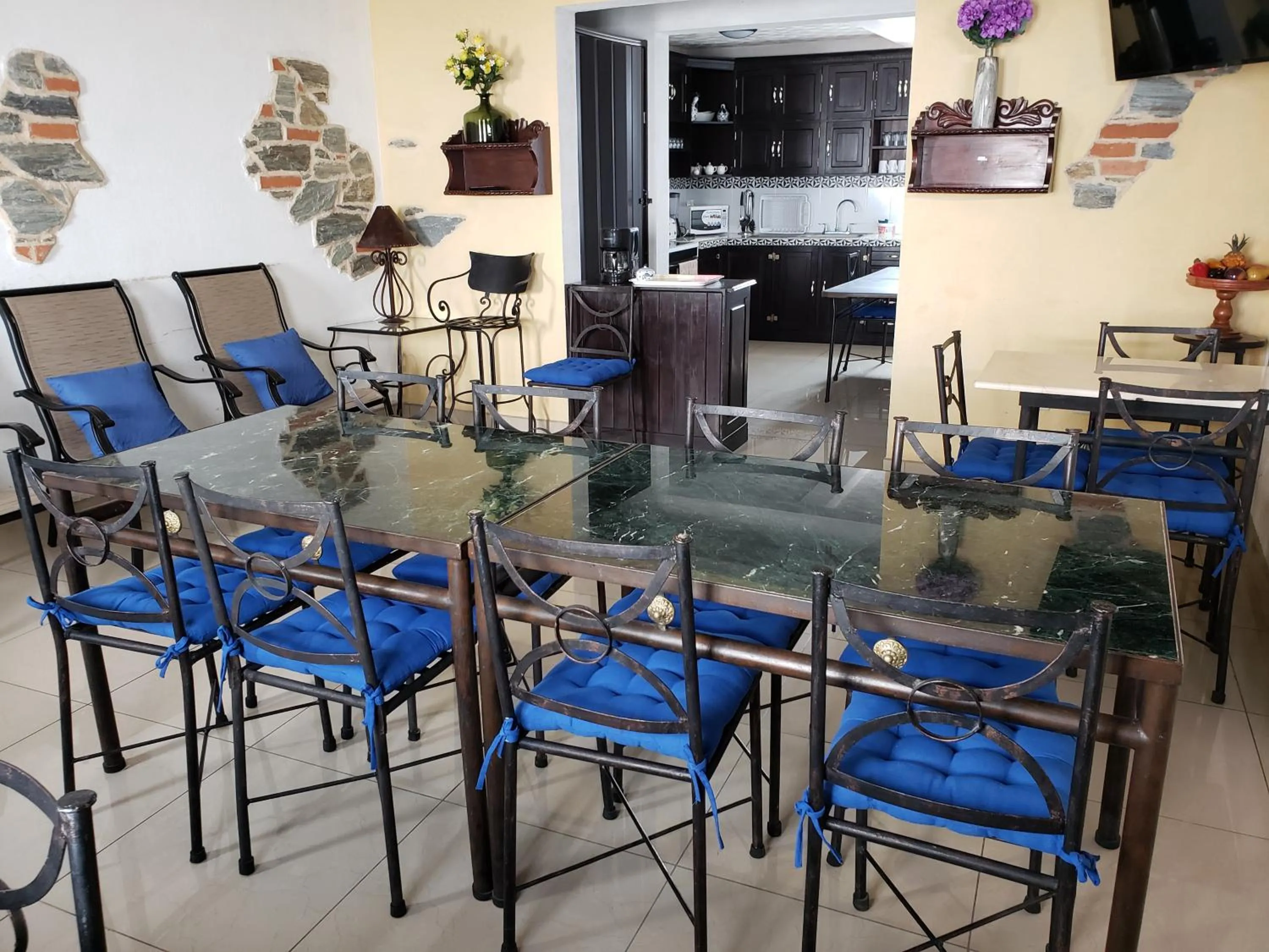 Restaurant/places to eat in La Capitanía