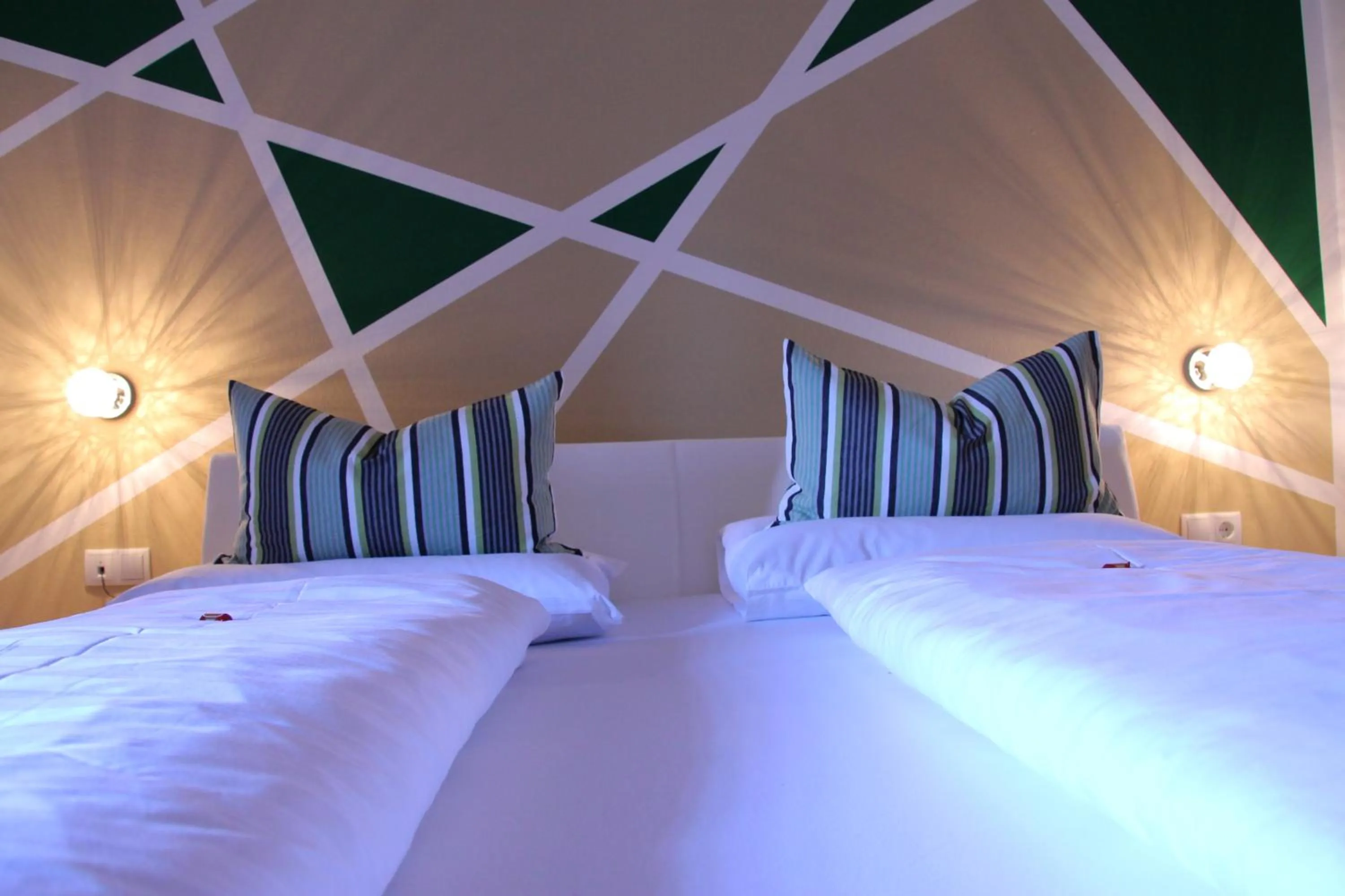 Photo of the whole room, Bed in Garni Brunnenhof