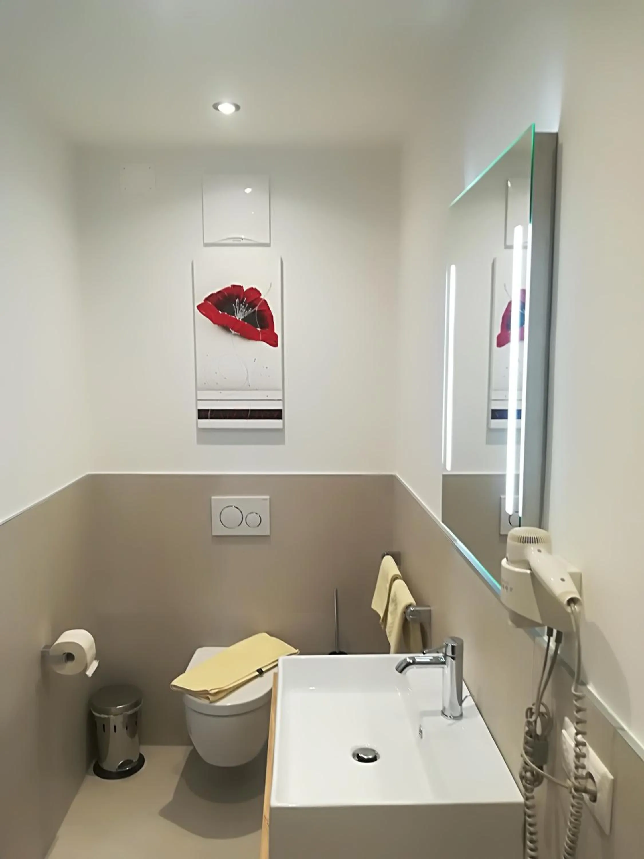 Bathroom in Garni Brunnenhof