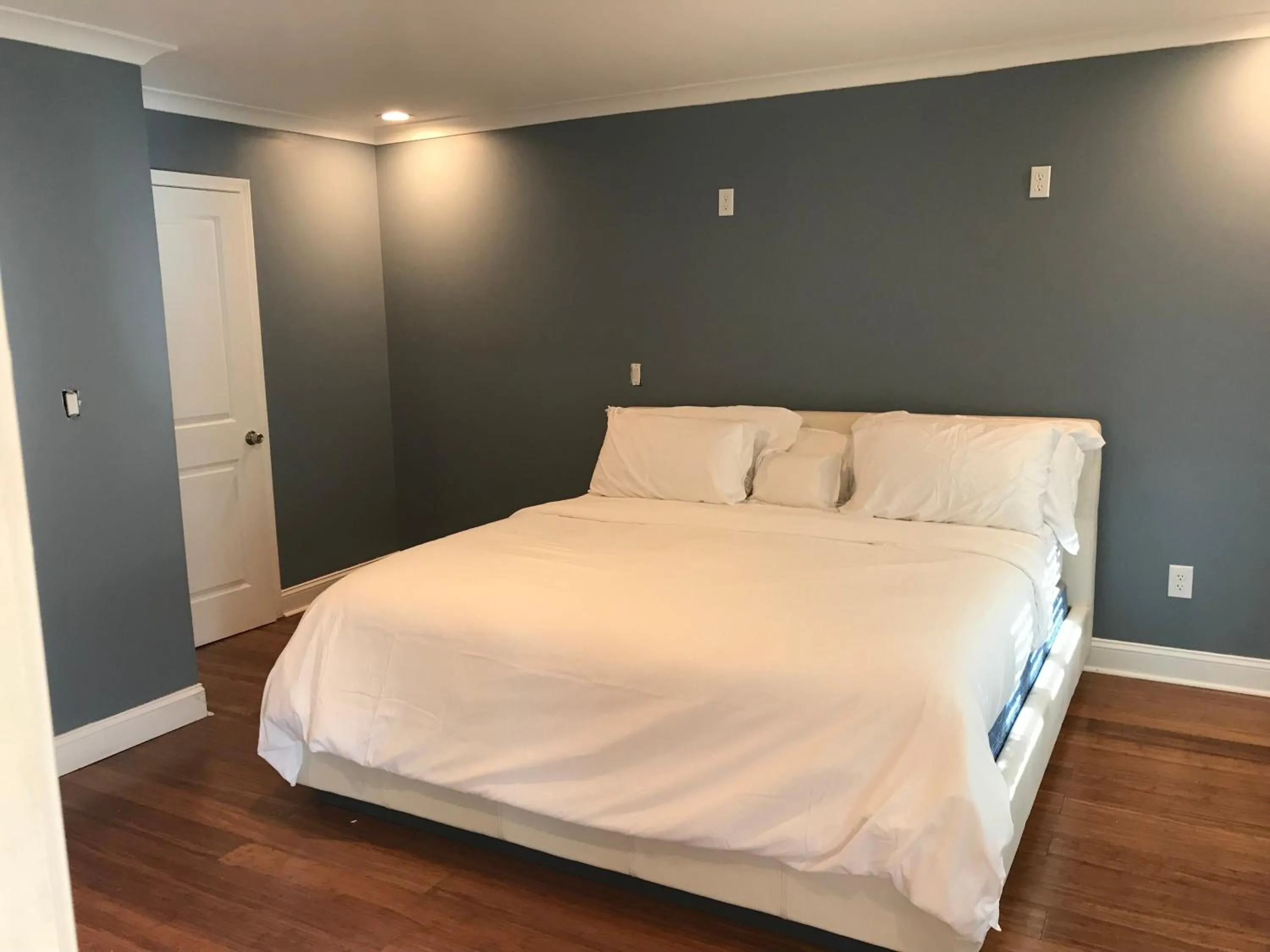 Bedroom, Bed in Flint Hill