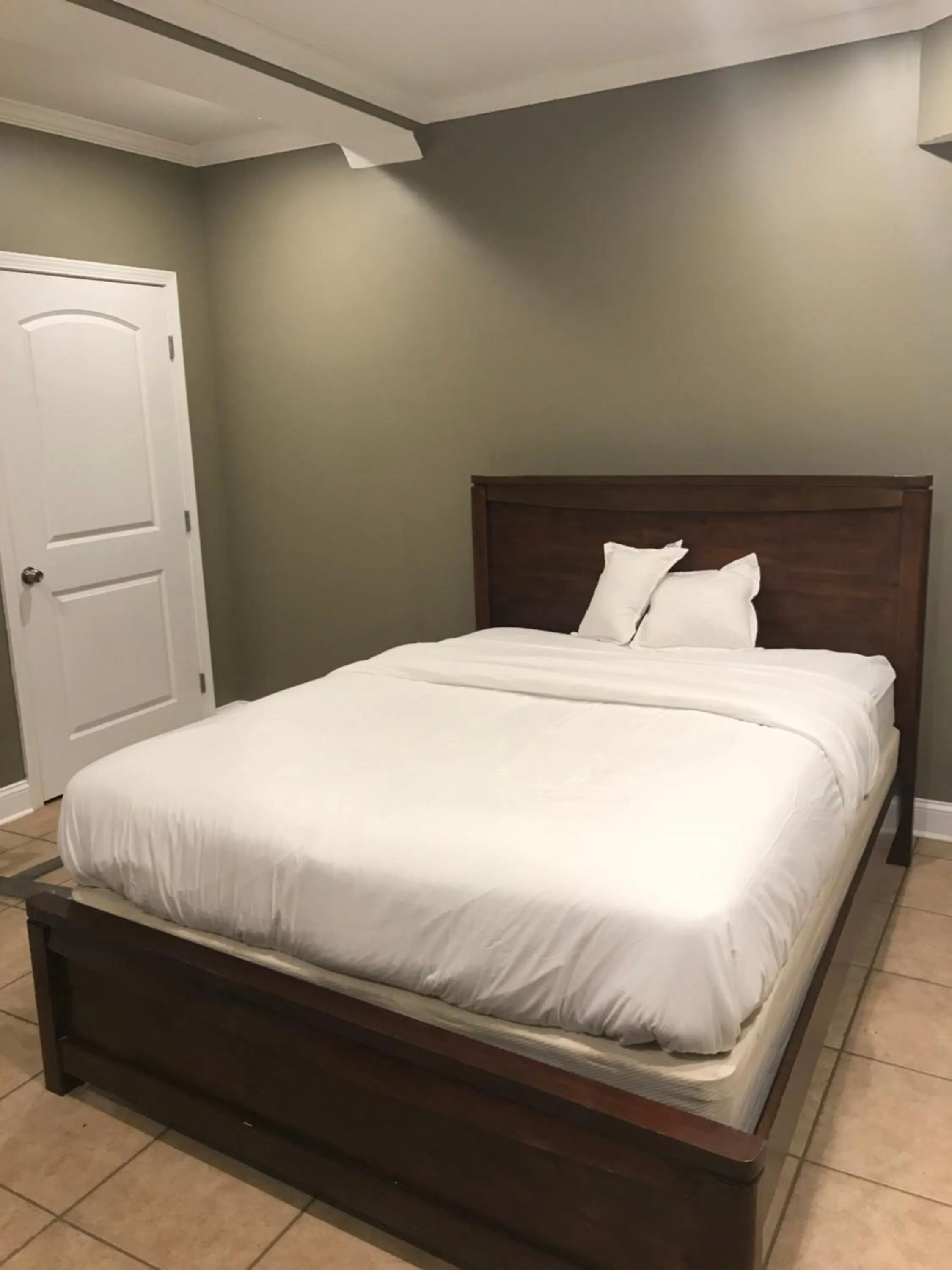 Bedroom, Bed in Flint Hill