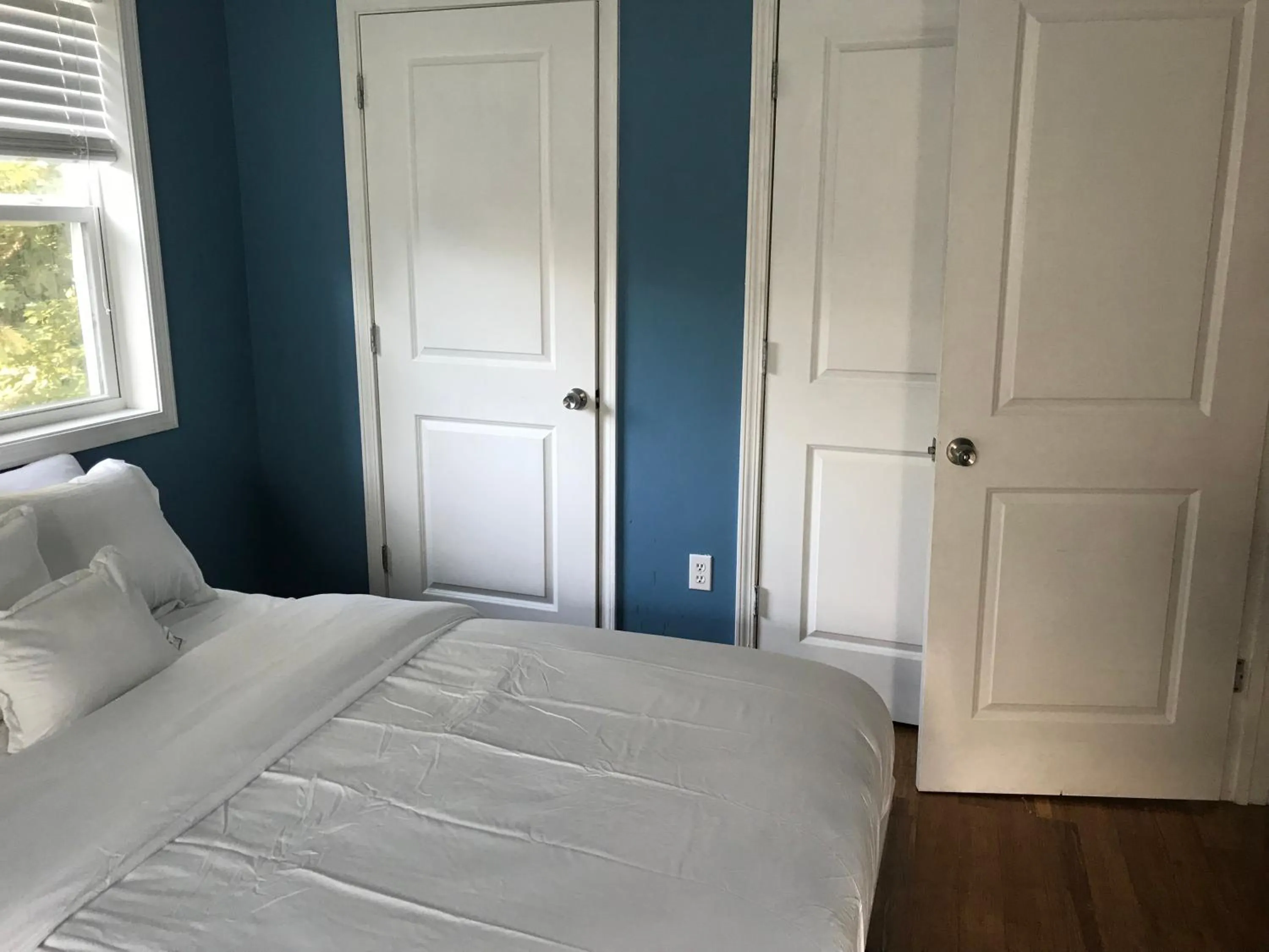 Bedroom, Bed in Flint Hill