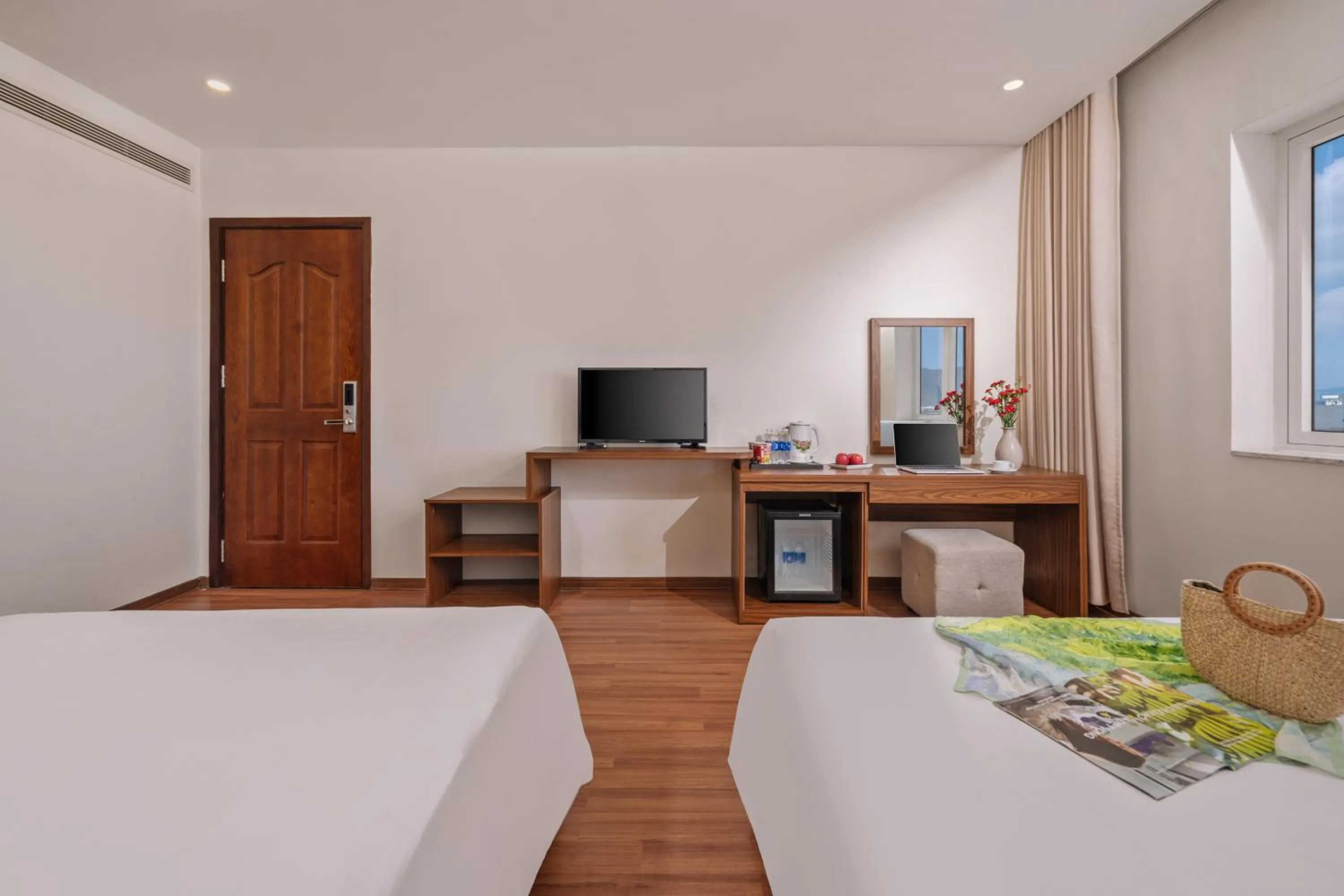 Bedroom, Bed in De Lamour Hotel Da Nang