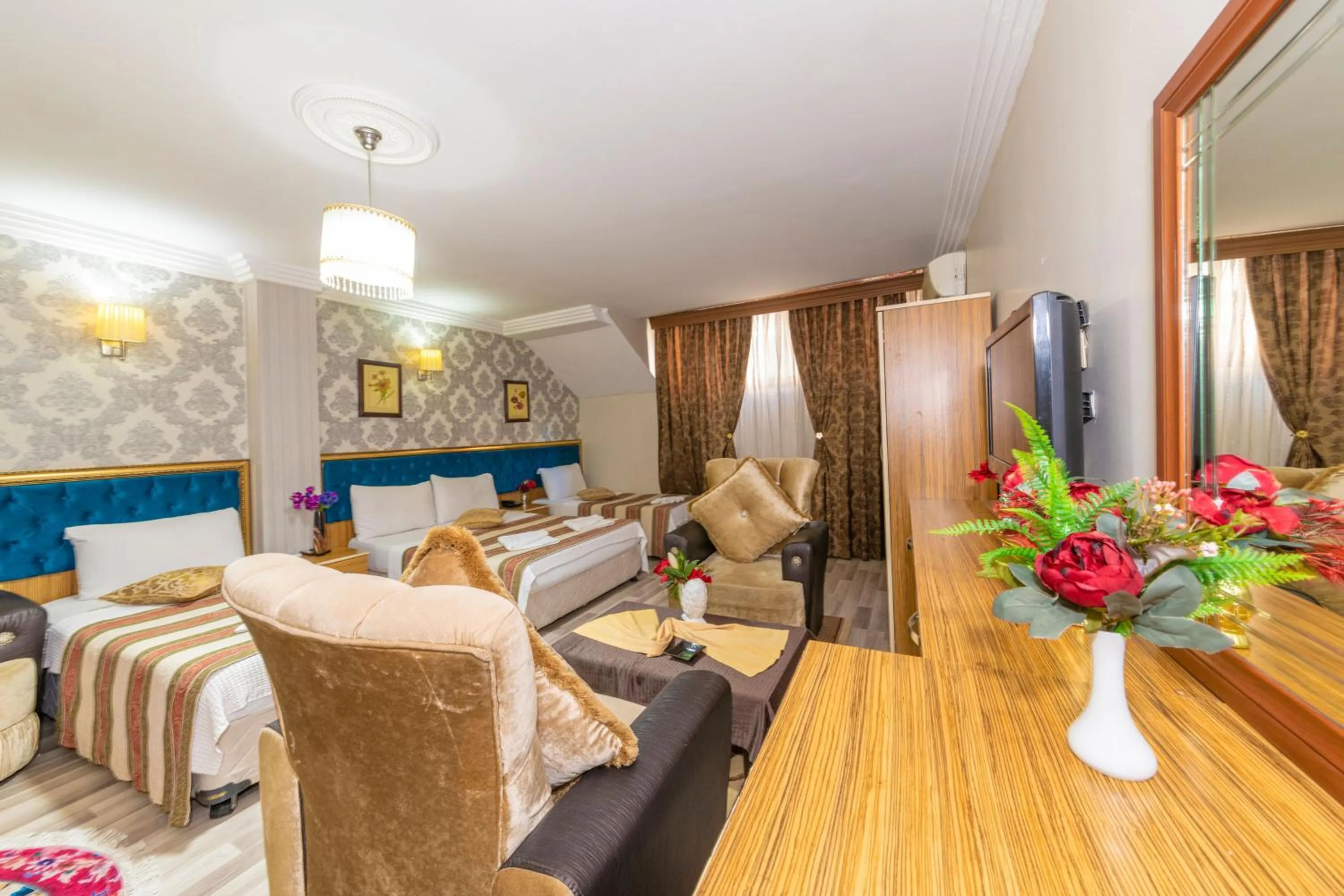 Bed in Ista Palace Hotel