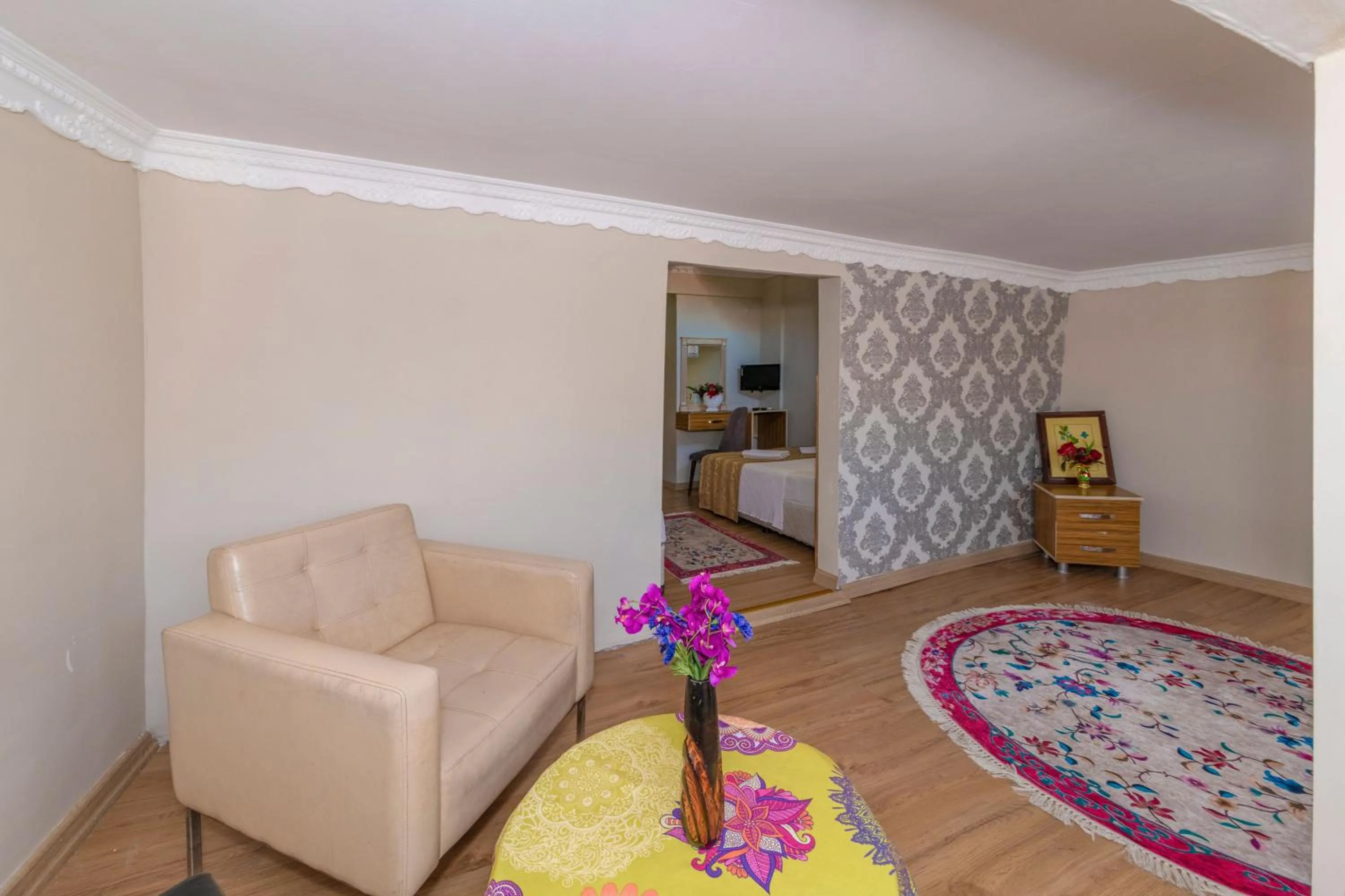 TV and multimedia in Ista Palace Hotel