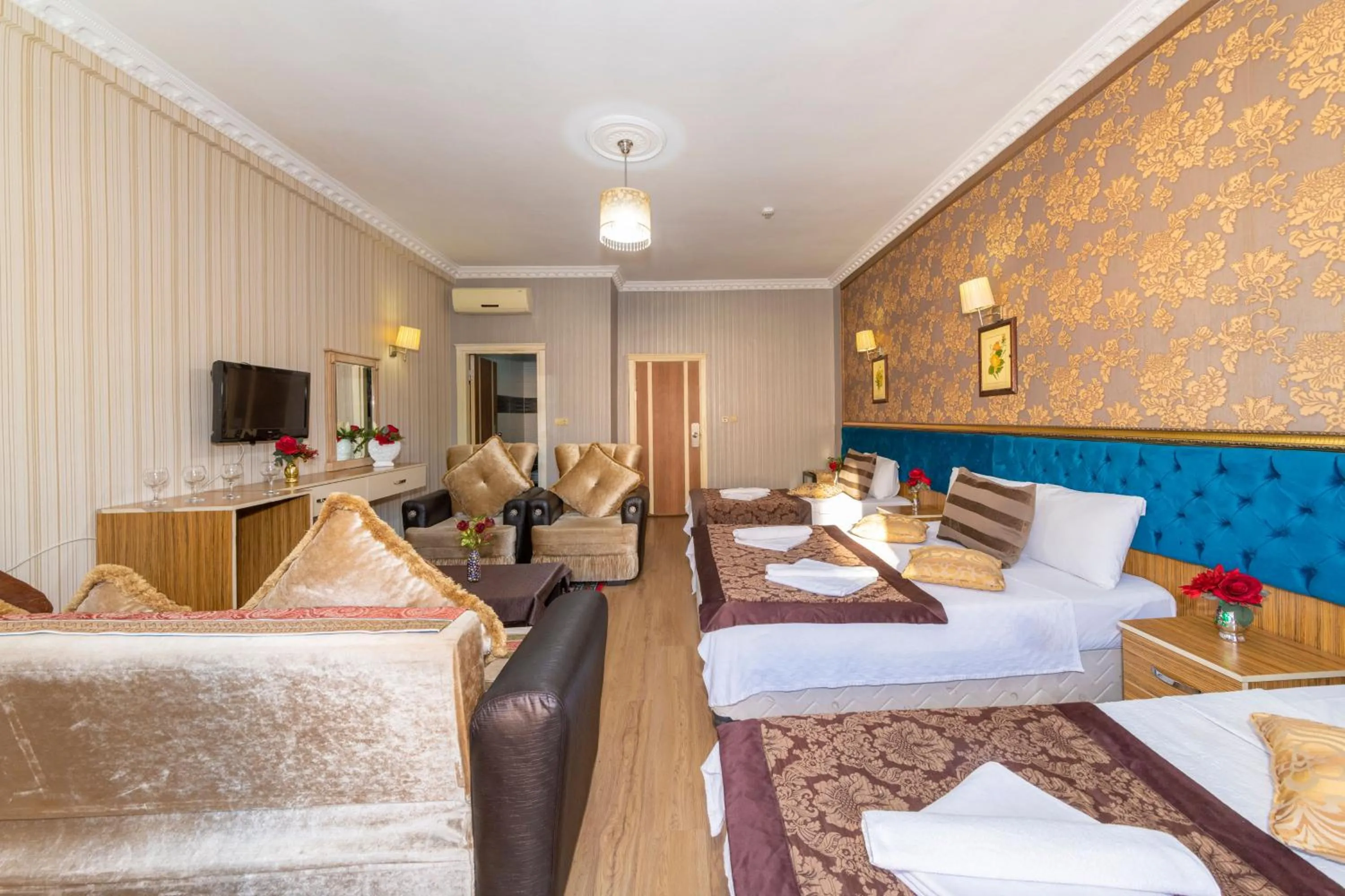 Bed in Ista Palace Hotel