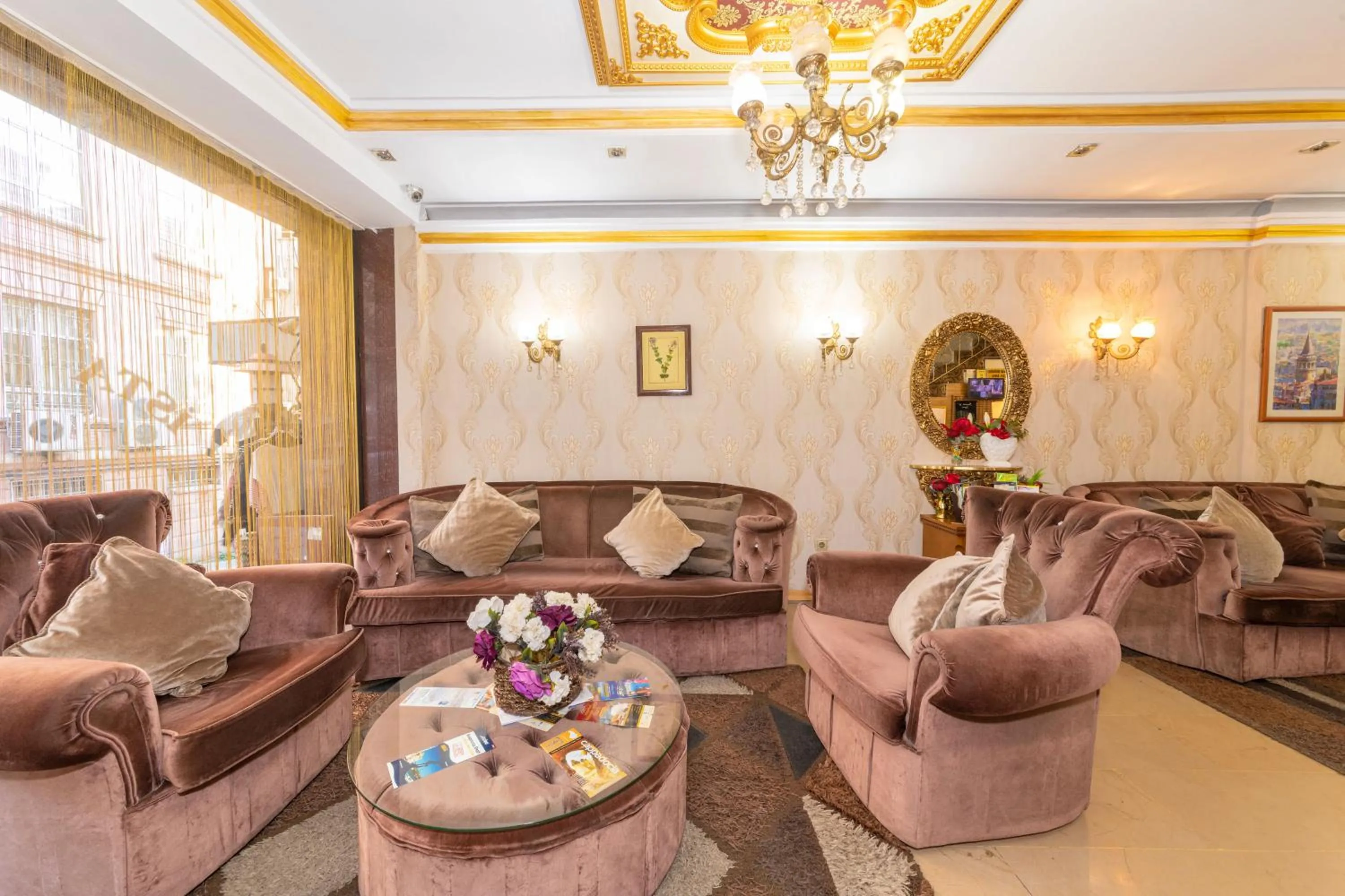 Lobby or reception in Ista Palace Hotel