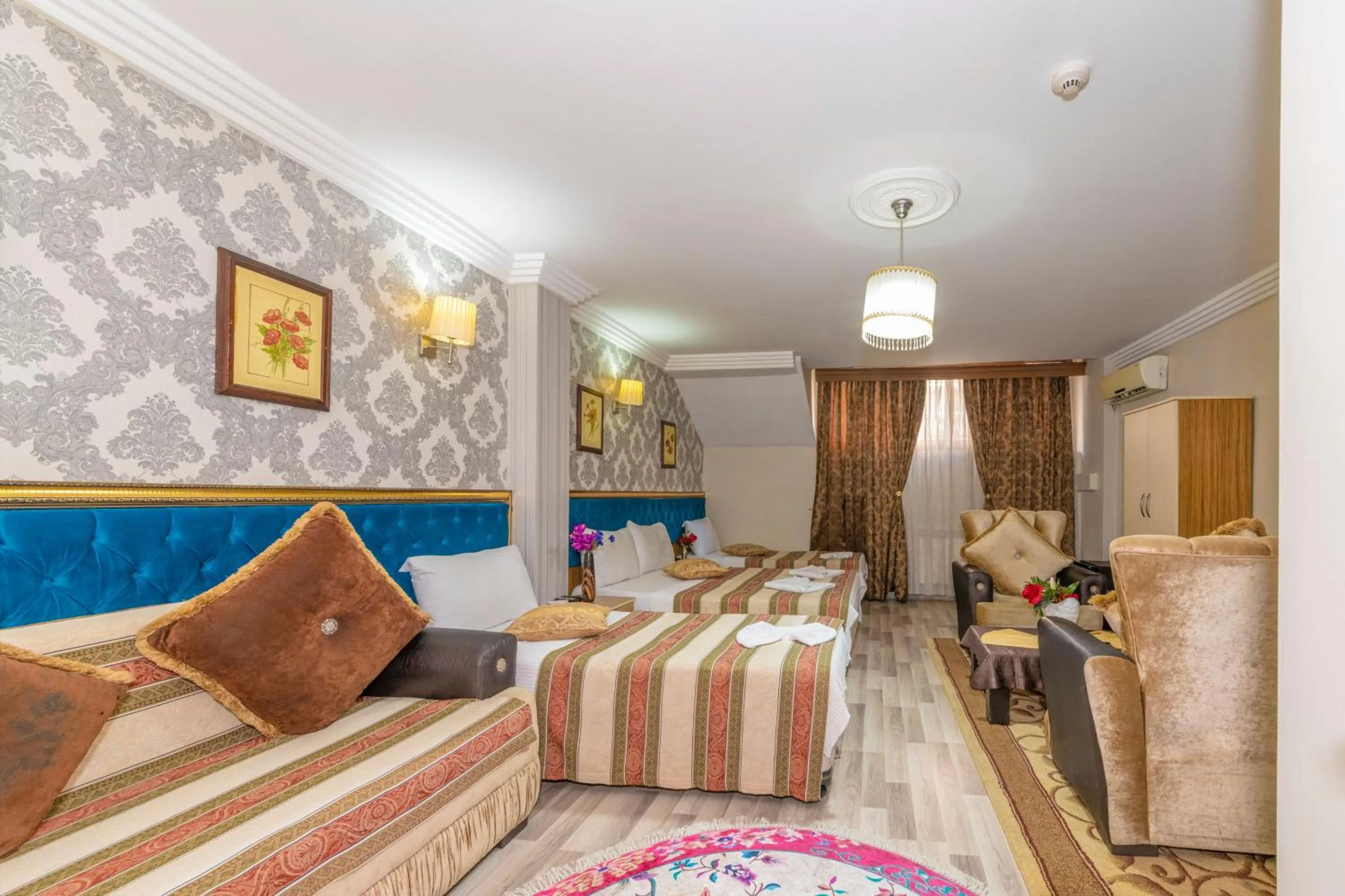 Bed in Ista Palace Hotel