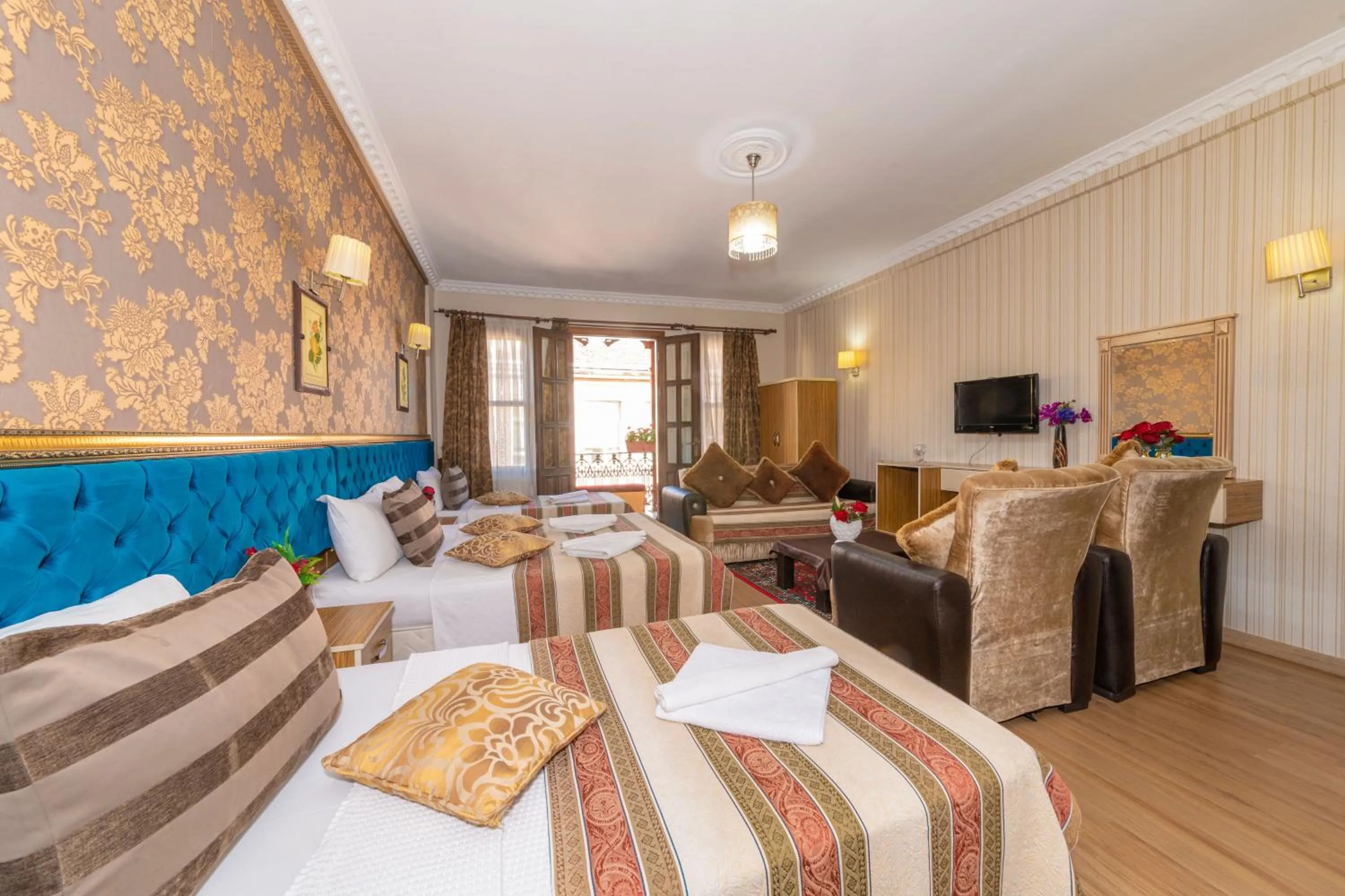 Bed in Ista Palace Hotel