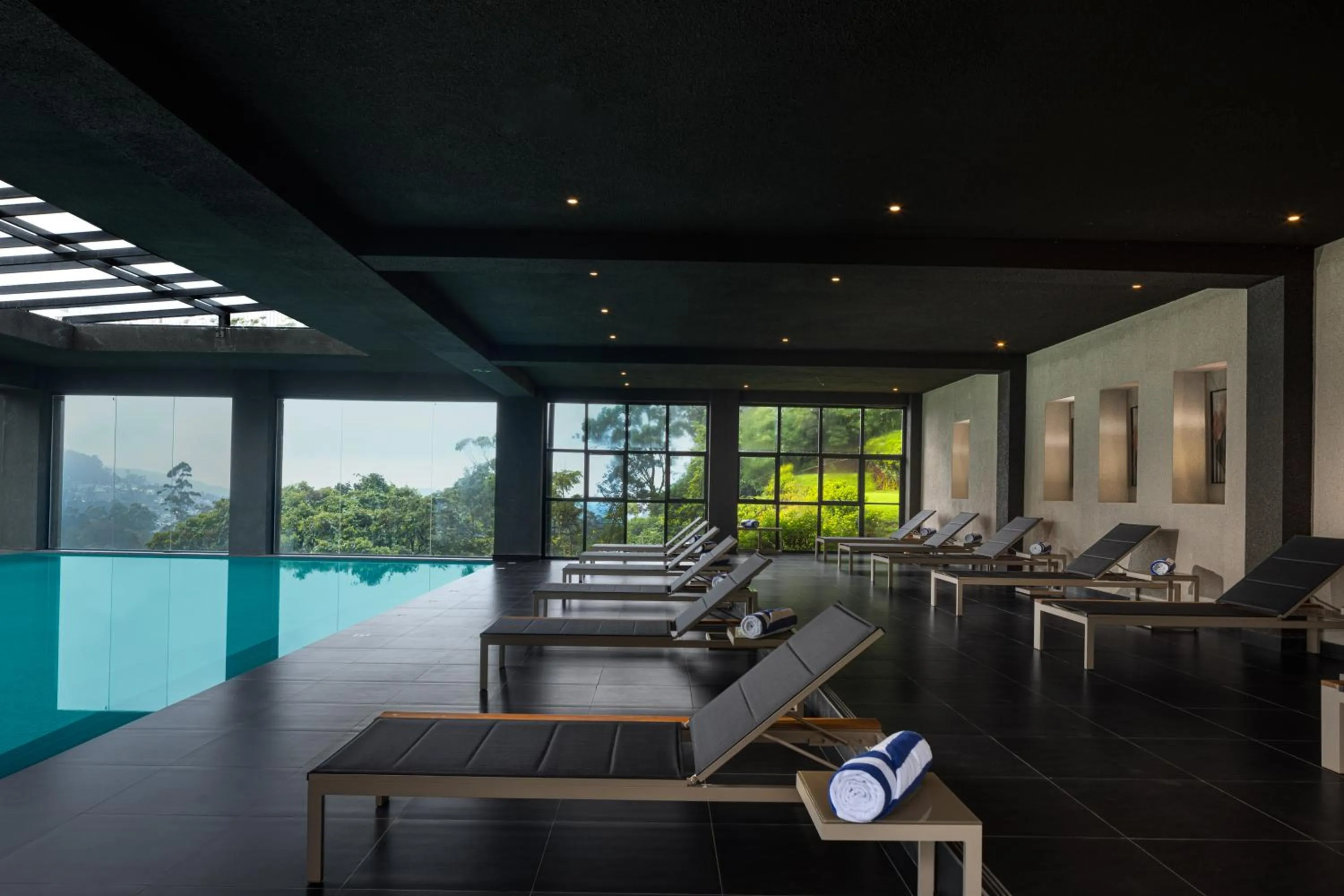 Swimming pool in The Golden Ridge Hotel