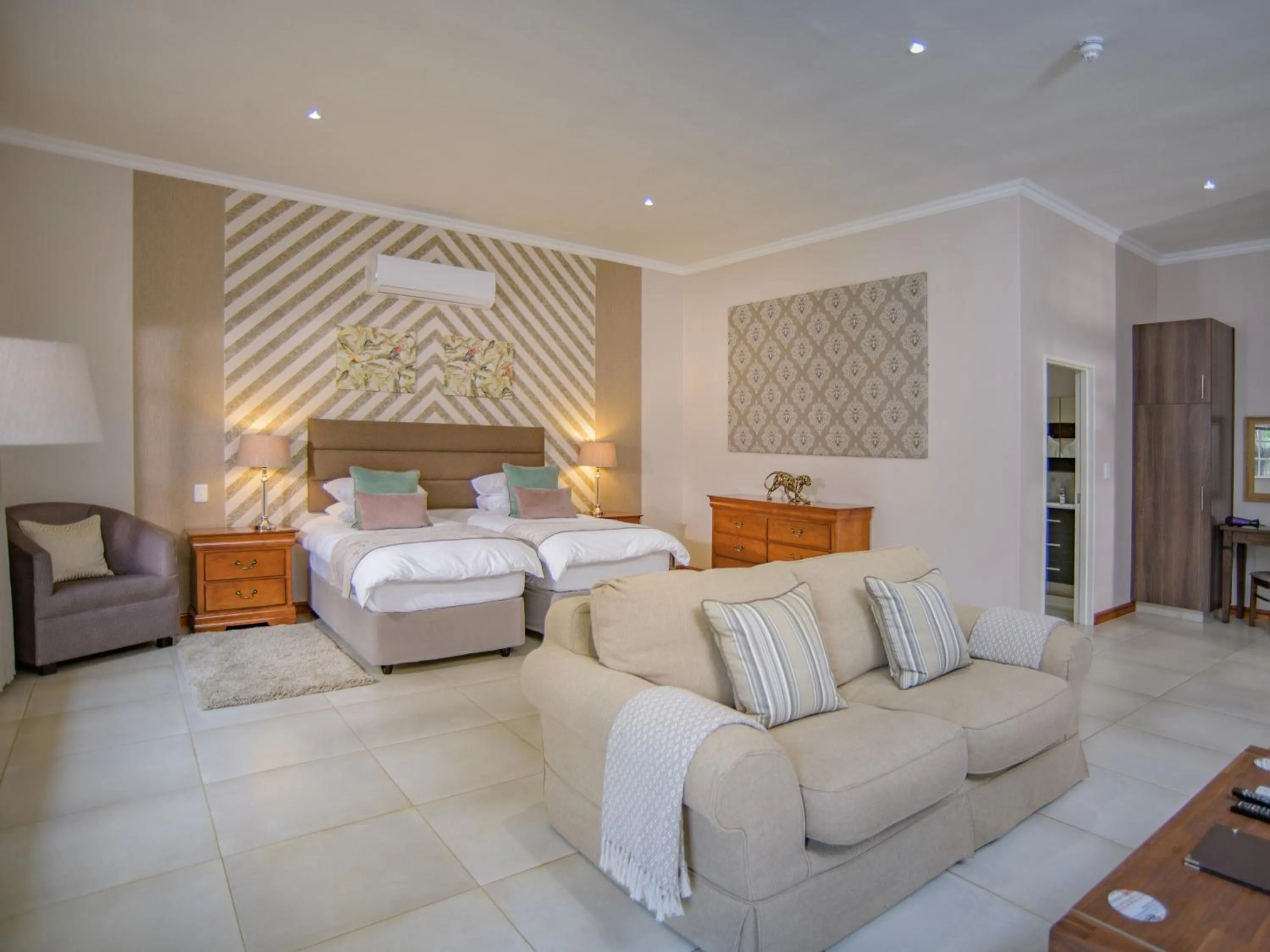 Bed in Monkey Thorn Lodge & Wellness Spa - Adults Only