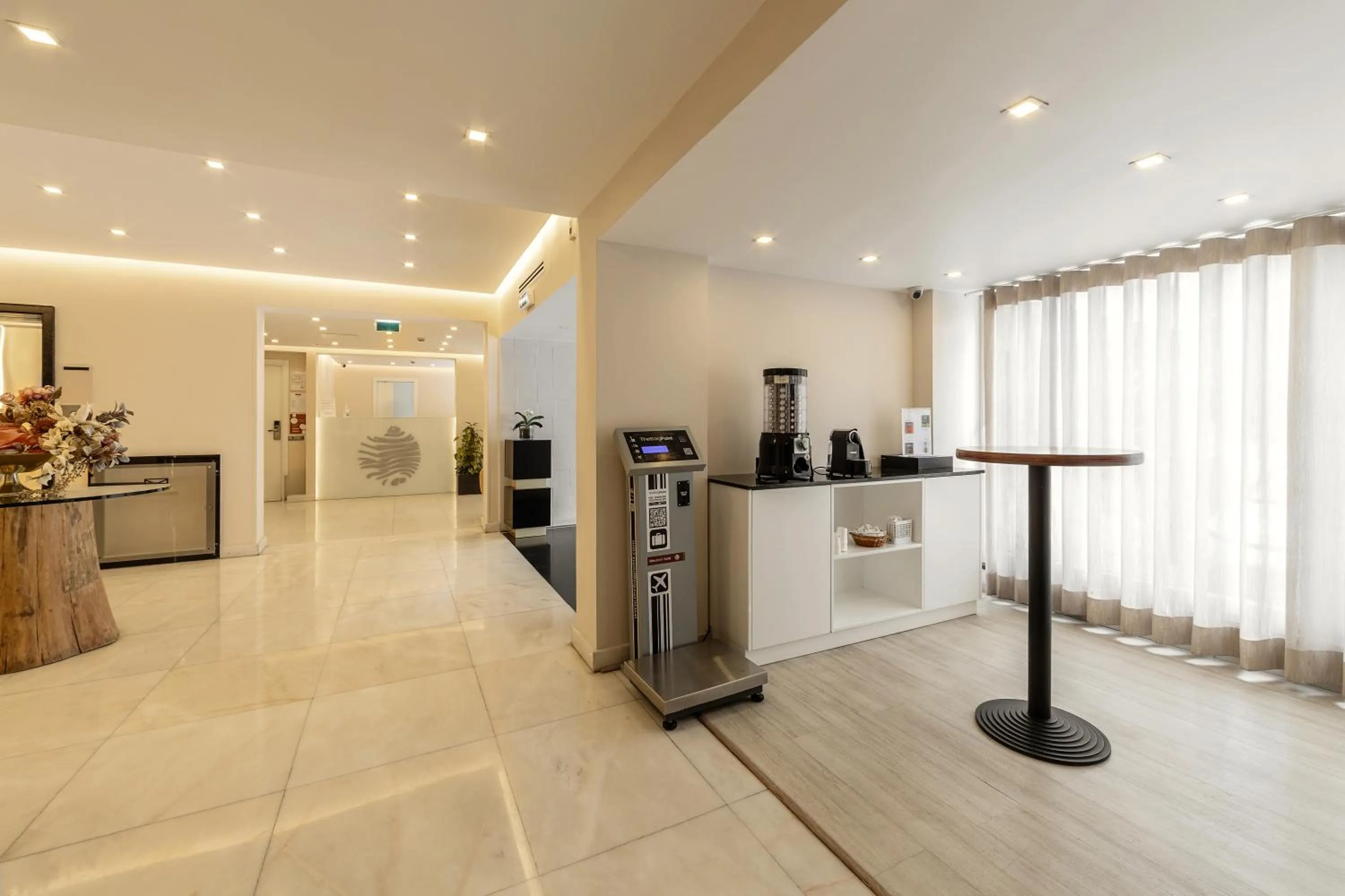 Coffee/tea facilities in Hotel Lido