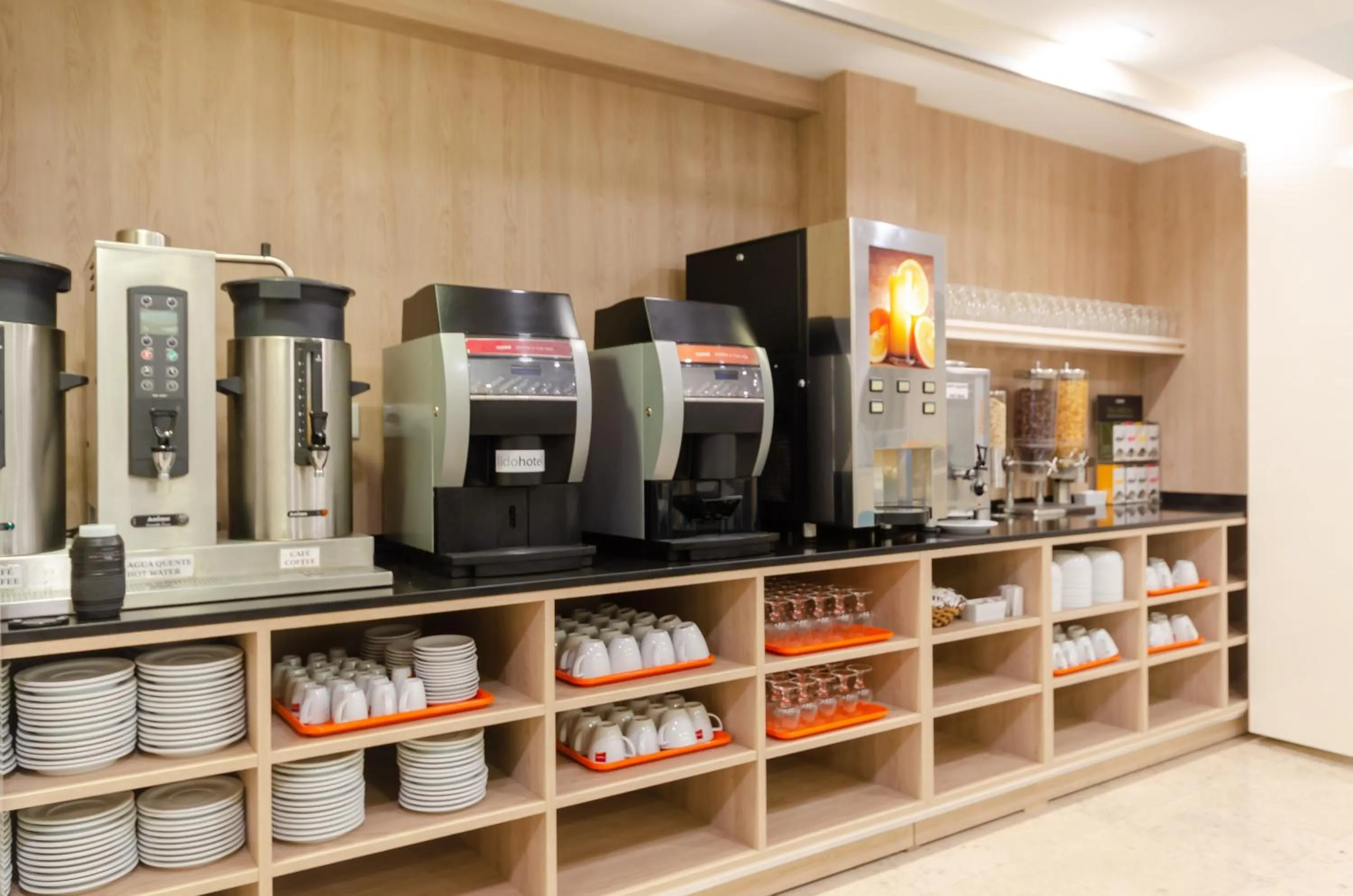 Breakfast in Hotel Lido