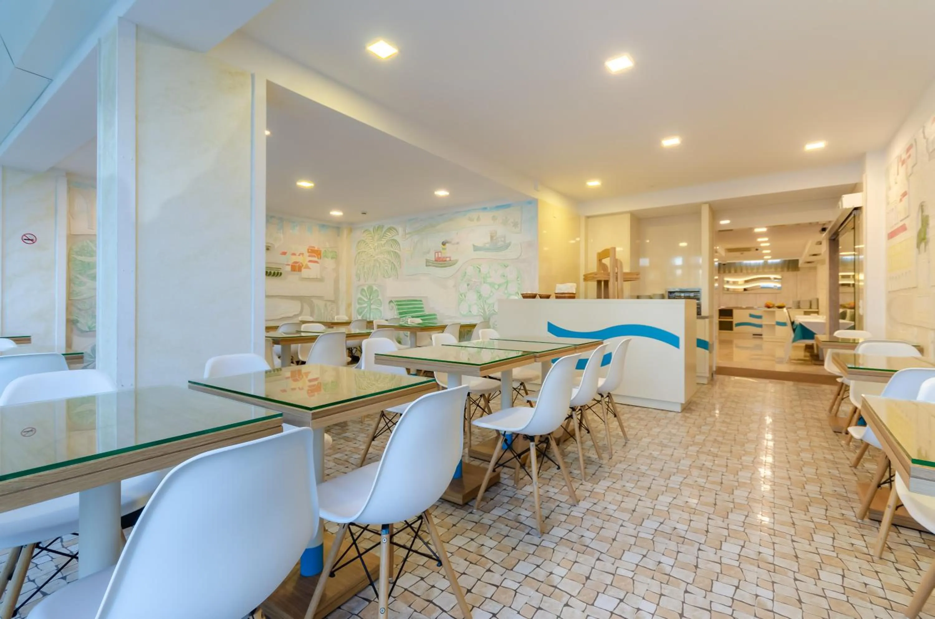 Restaurant/places to eat in Hotel Lido