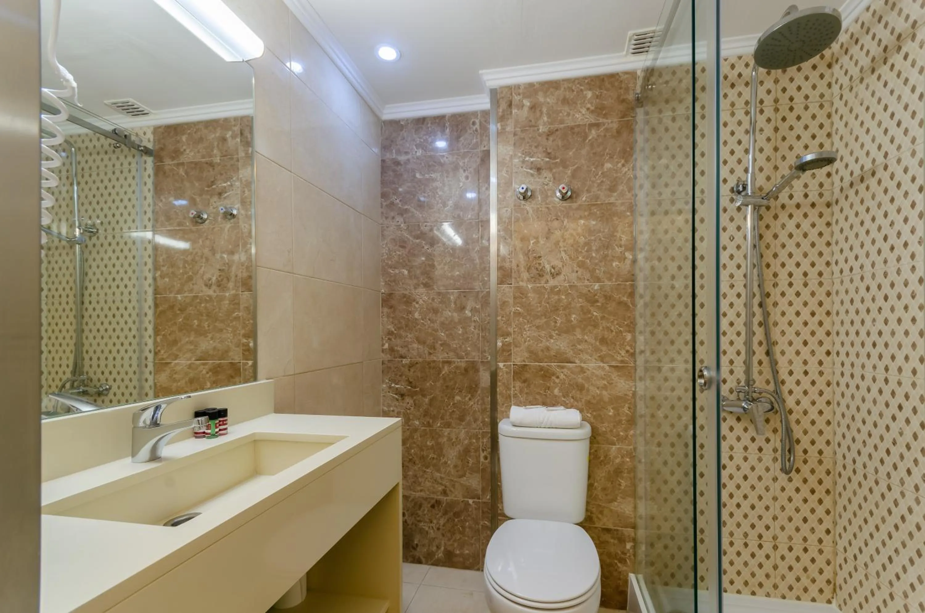 Toilet in Hotel Lido