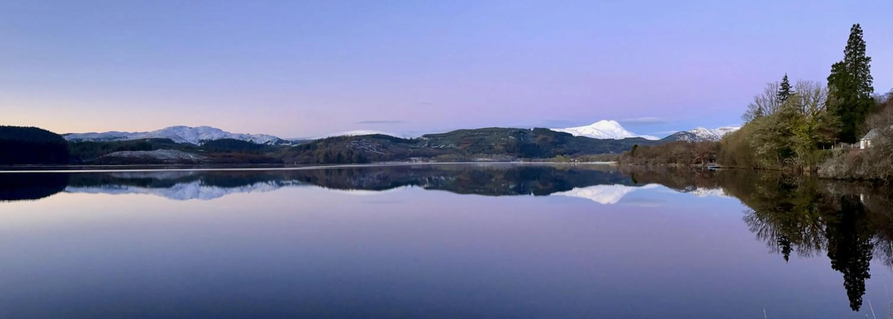 Lake view in Altskeith Country House
