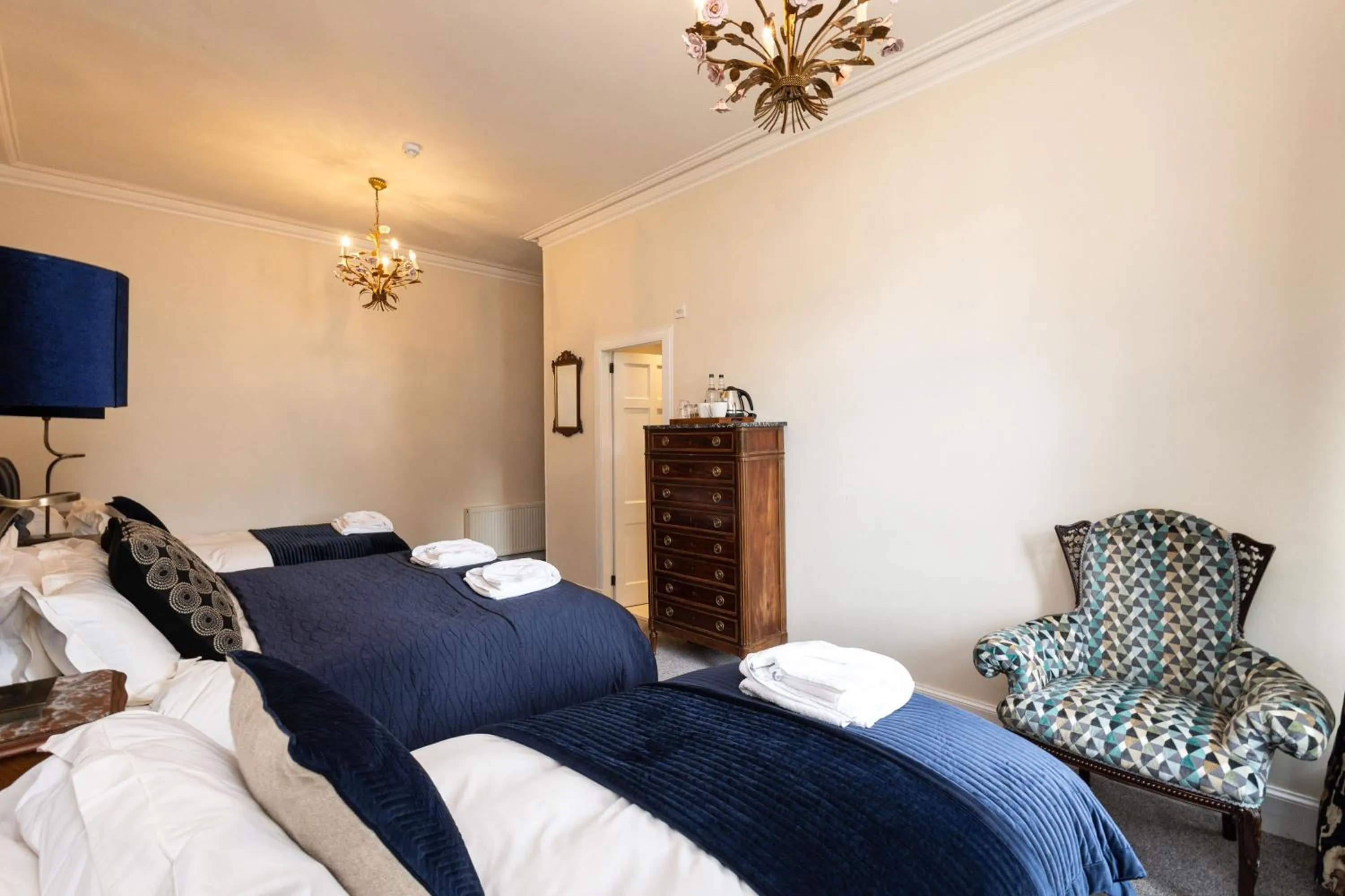 Bedroom, Bed in Altskeith Country House