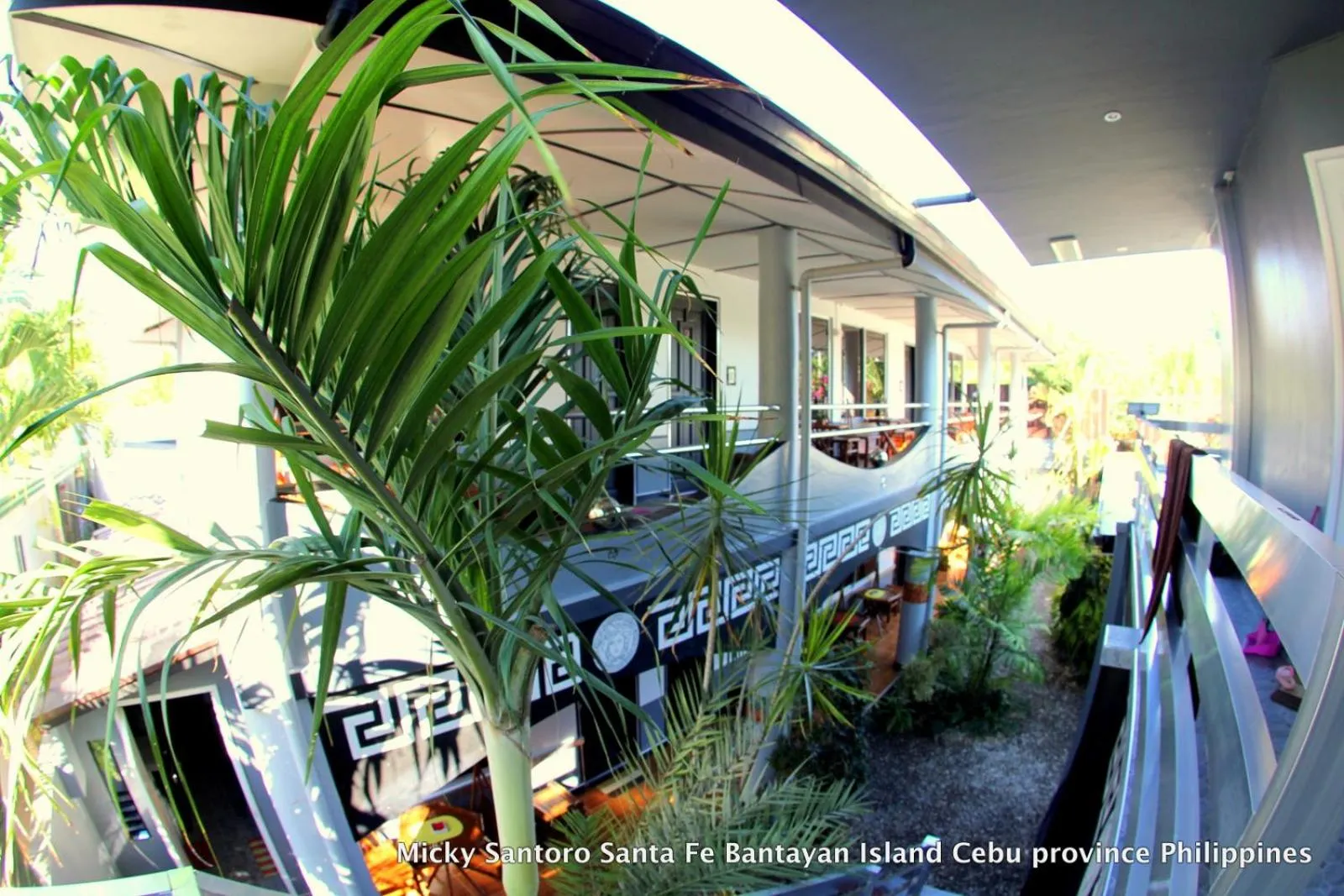 Micky Santoro Hotel & Restaurant