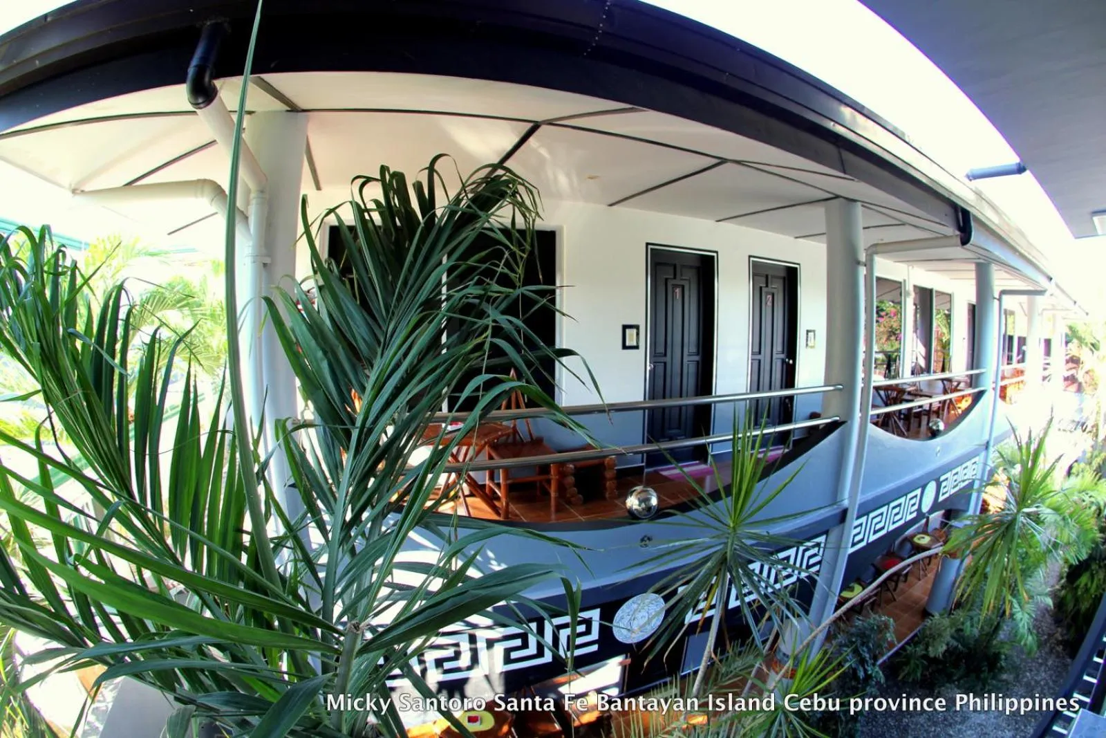 Micky Santoro Hotel & Restaurant