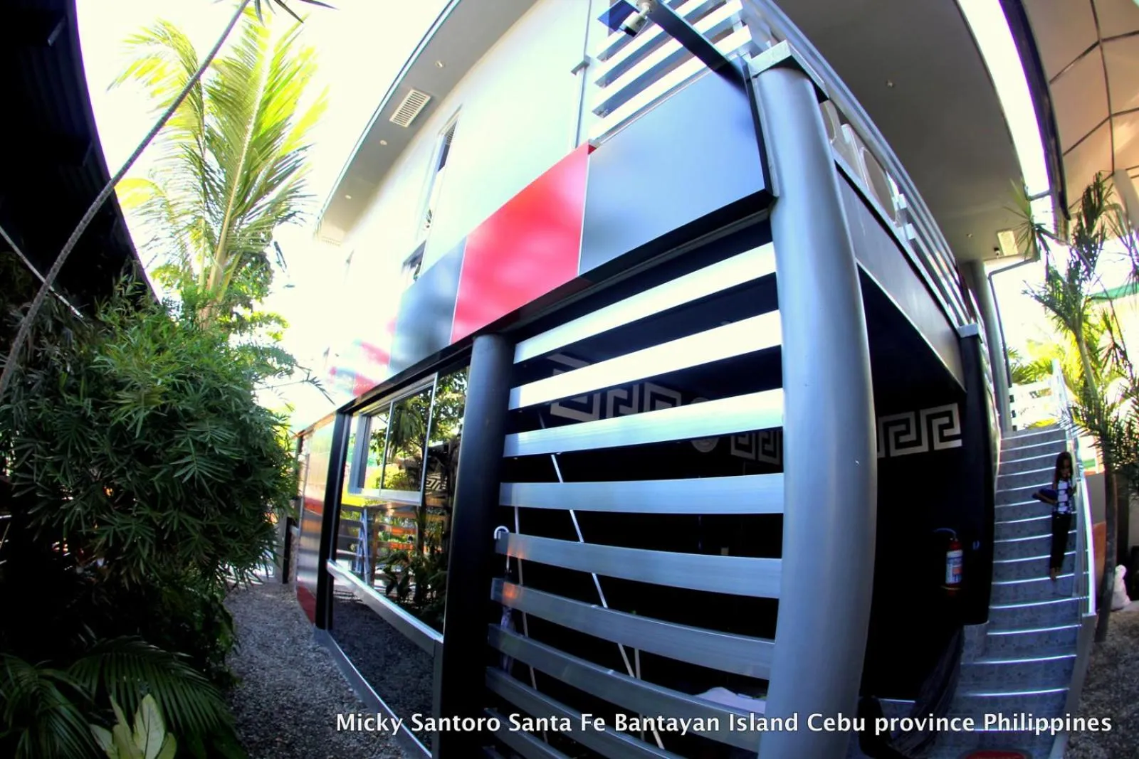 Micky Santoro Hotel & Restaurant