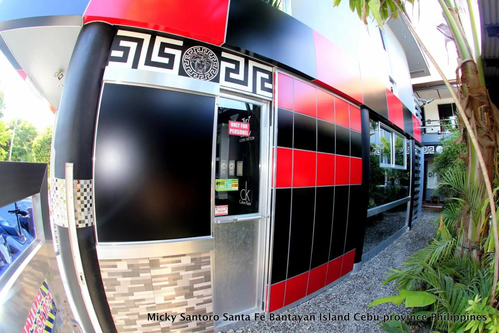 Micky Santoro Hotel & Restaurant