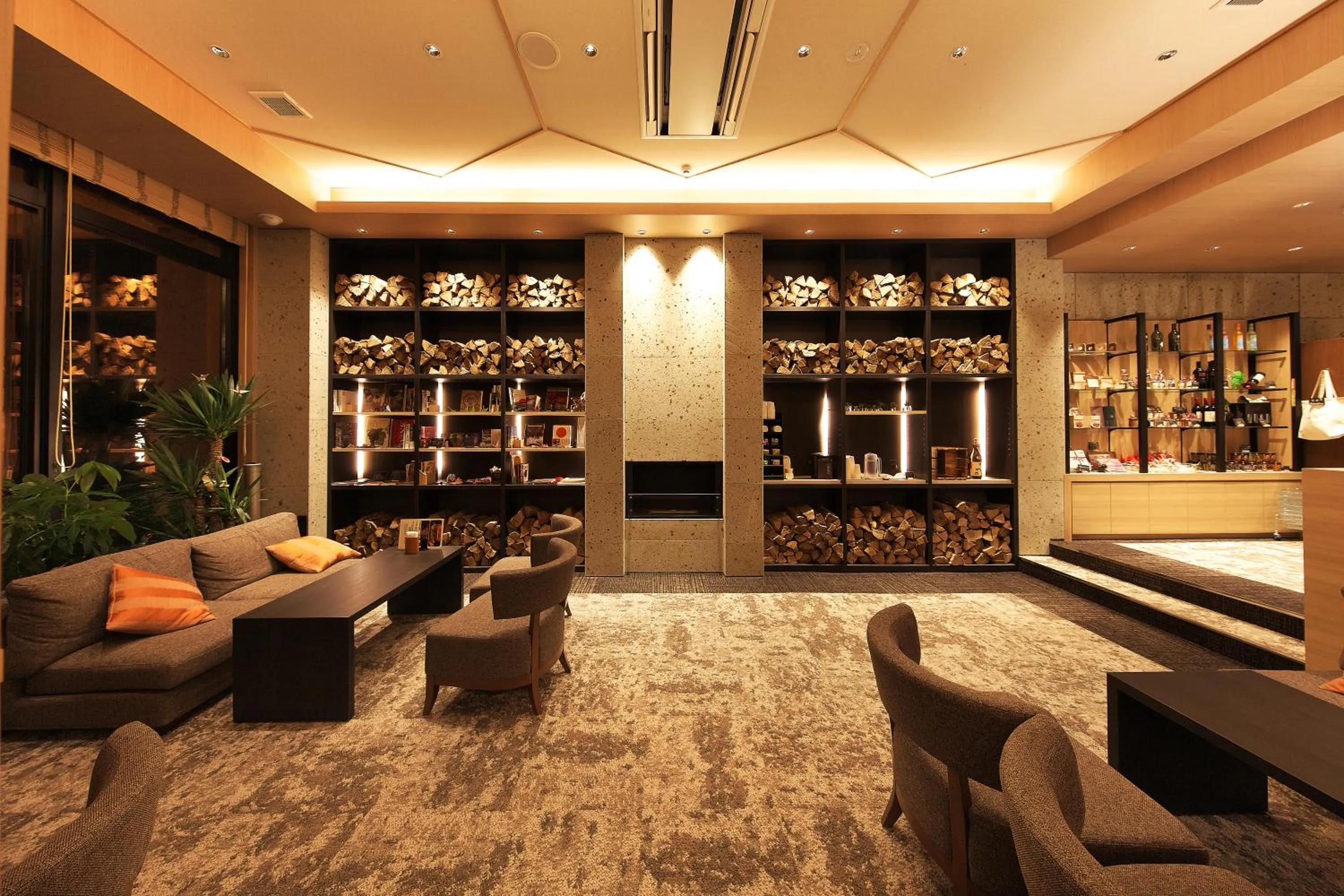 Restaurant/places to eat in Winery Hotel and Condominium HITOHANA