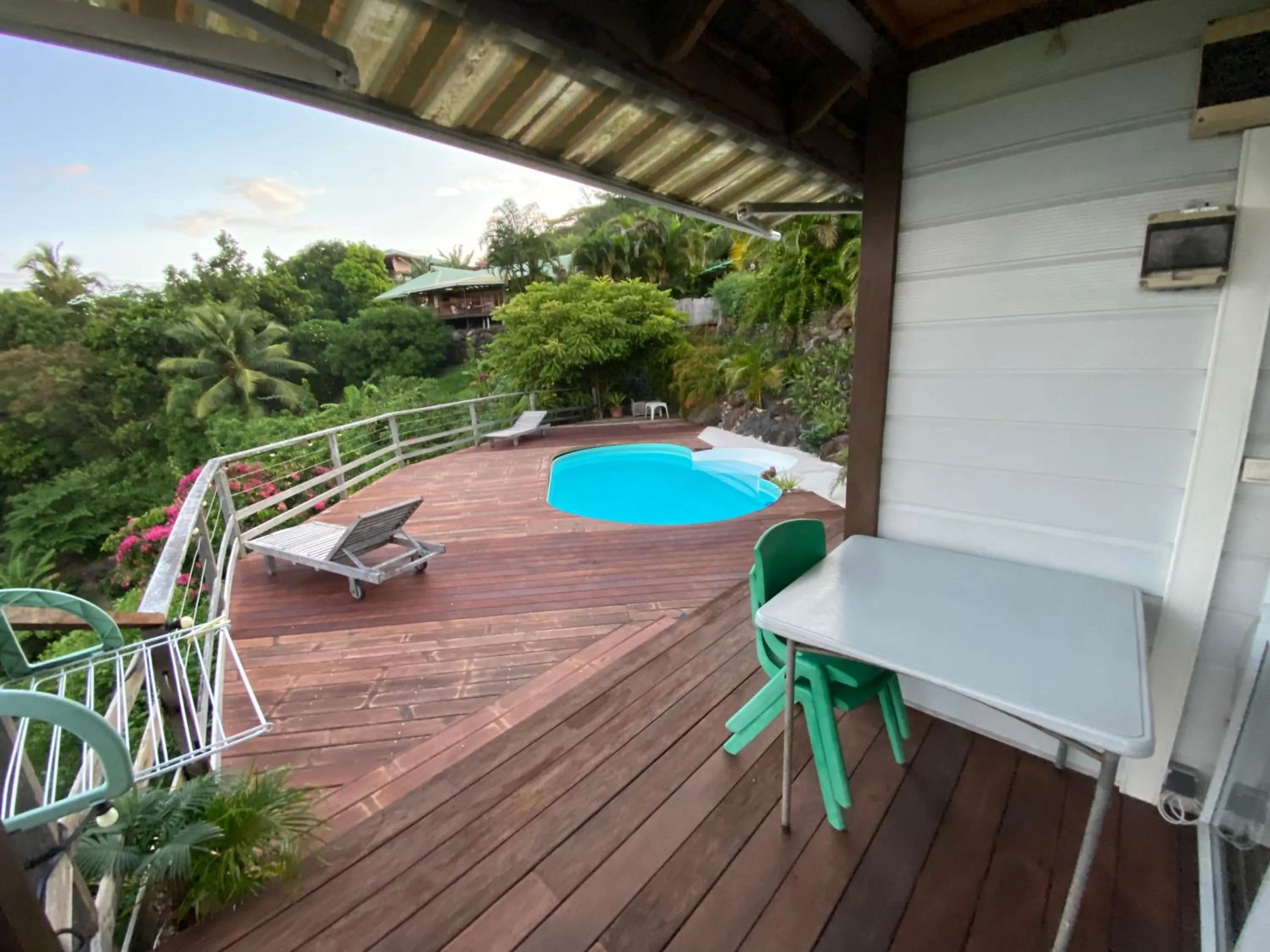 Moorea Happy Bungalow
