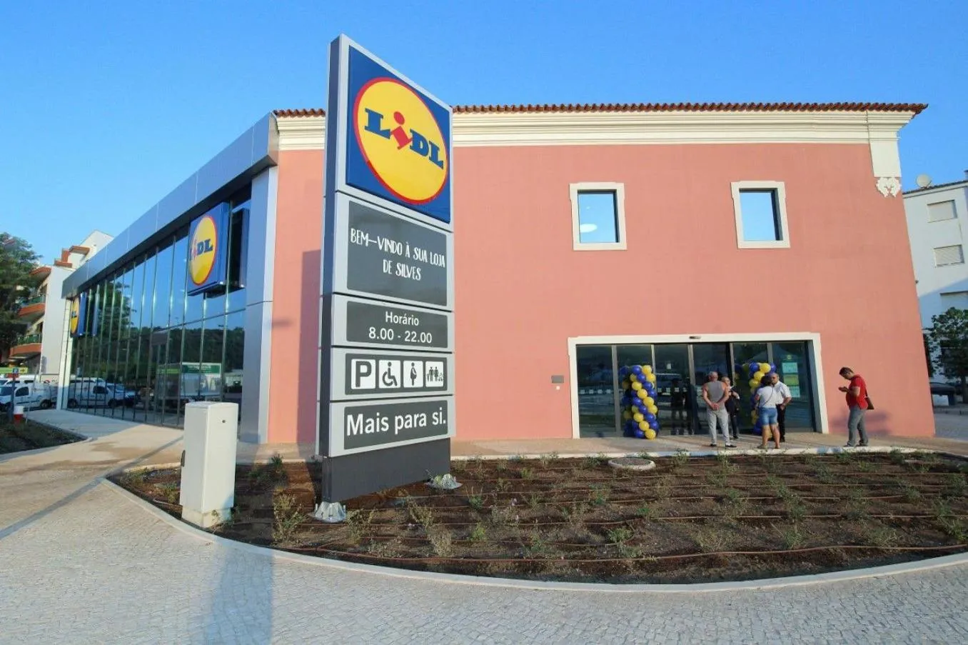 Supermarket/grocery shop in Casa Margarida Azul