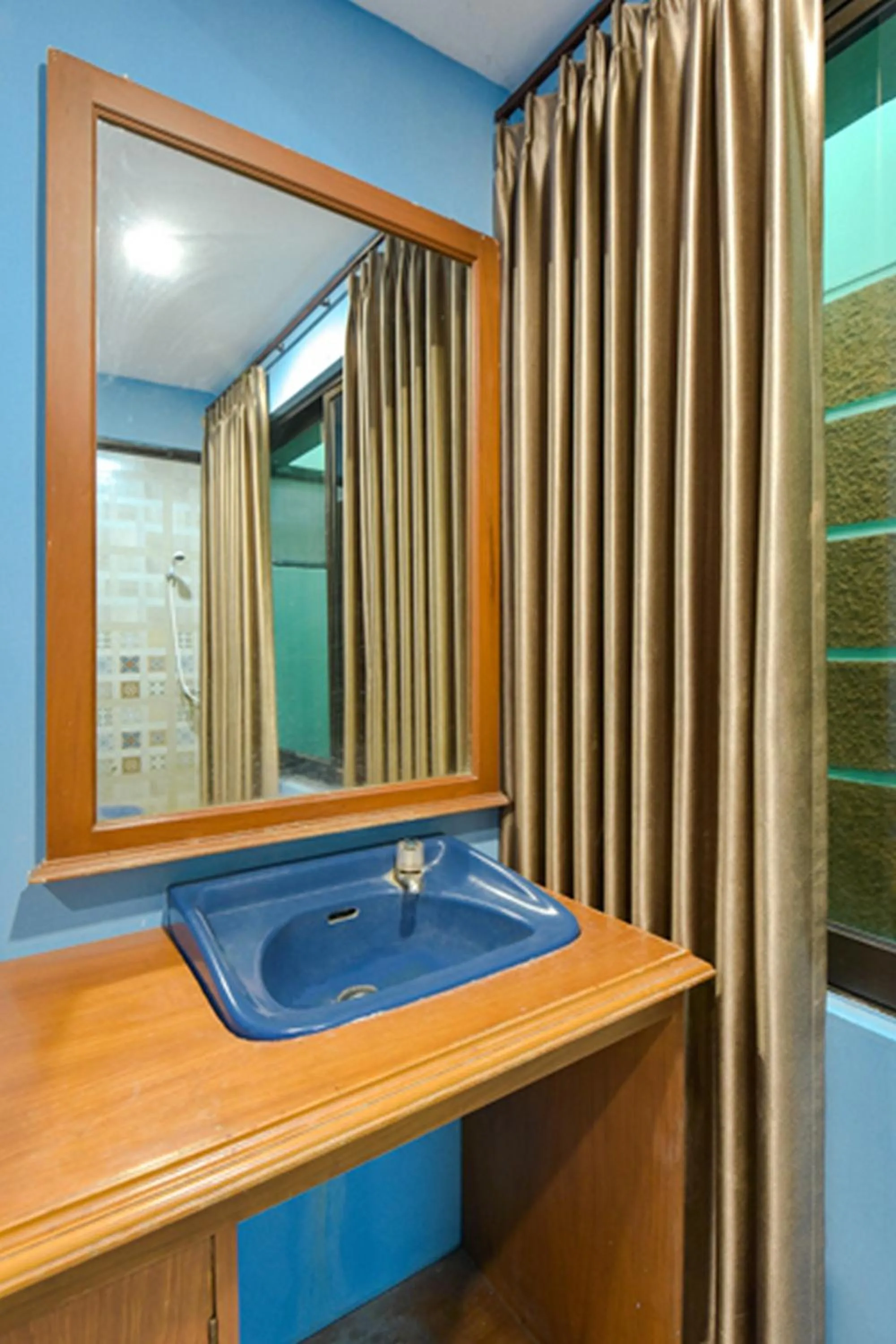 Bathroom in Sekar Ayu Hotel Malioboro Mitra RedDoorz