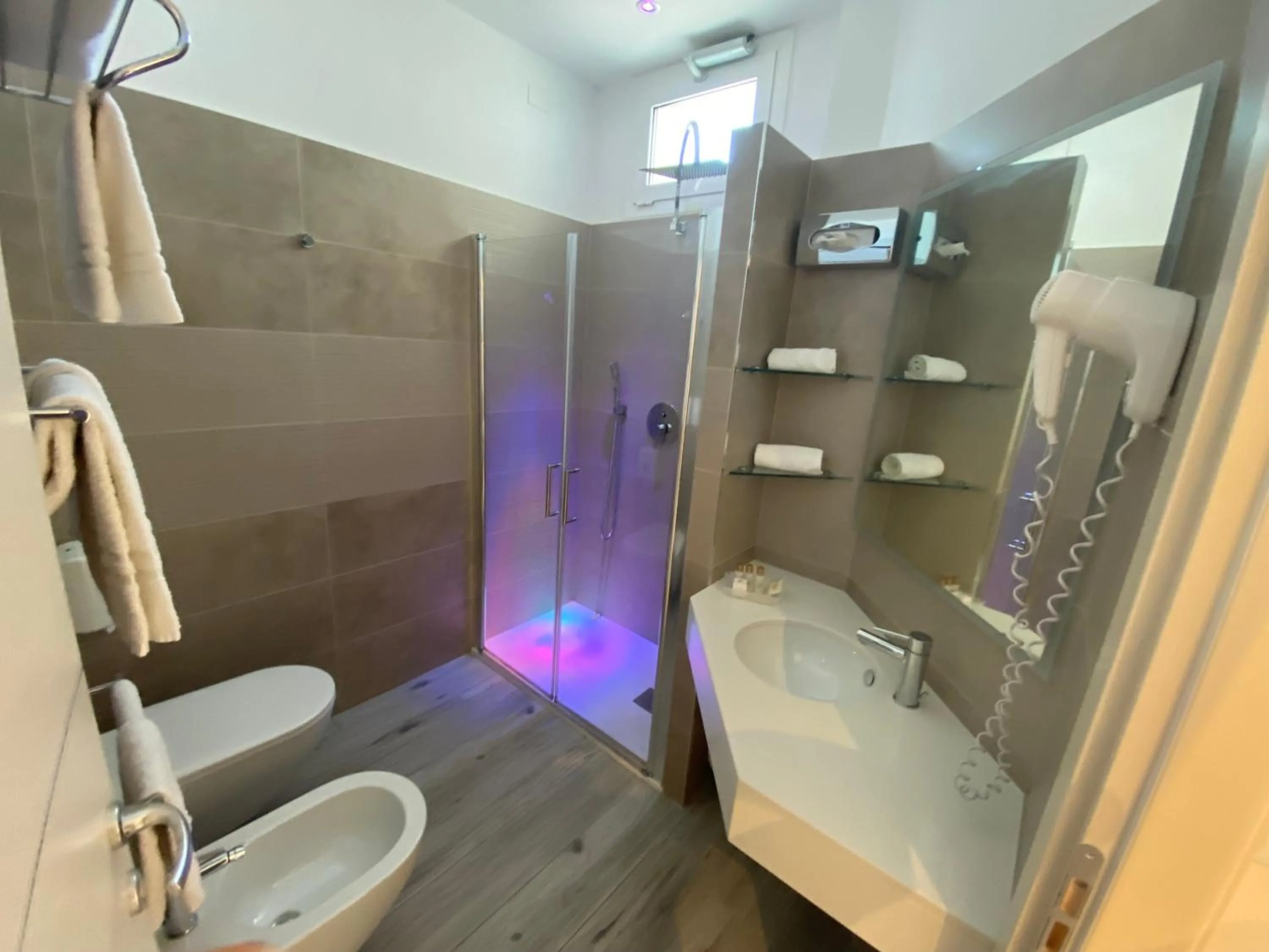 Bathroom in Hotel Caesar Paladium