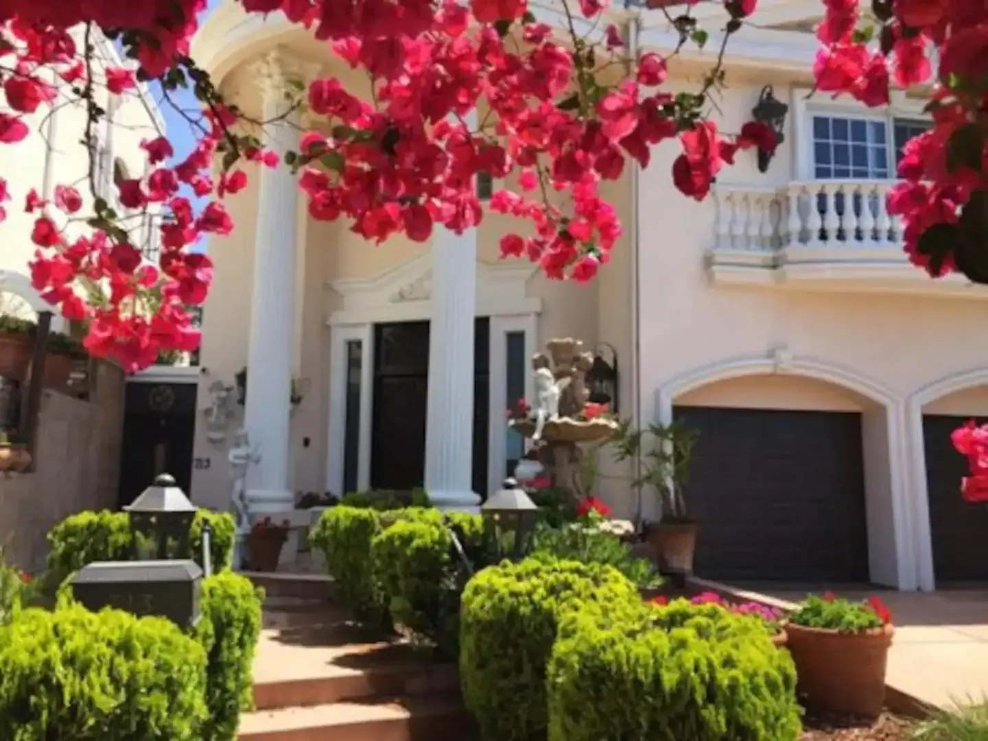 Entire Second Flr - Santa Monica Luxury Roman Villa Entire Second Flr - Santa Monica Luxury Roman Villa