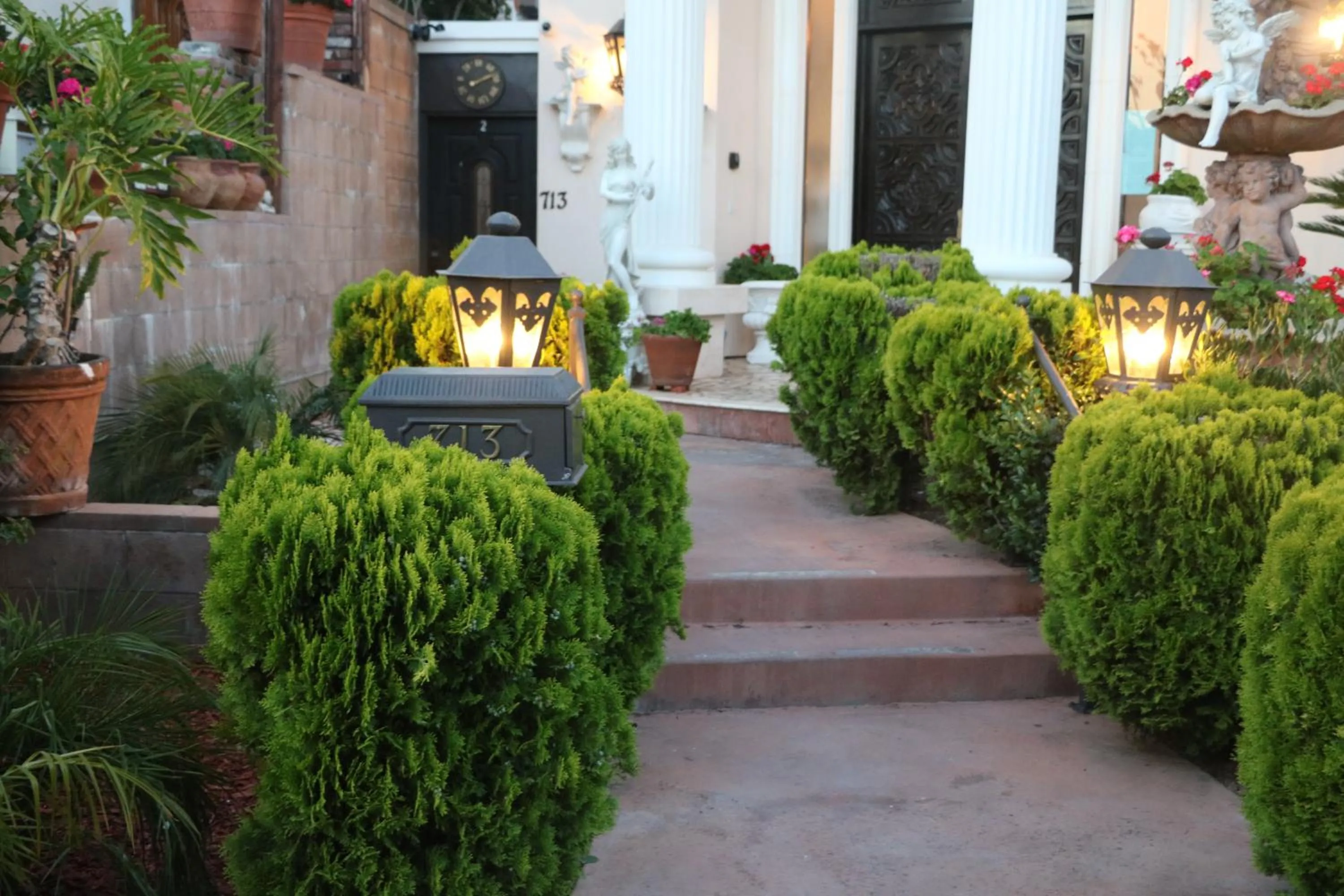 Entire Second Flr - Santa Monica Luxury Roman Villa