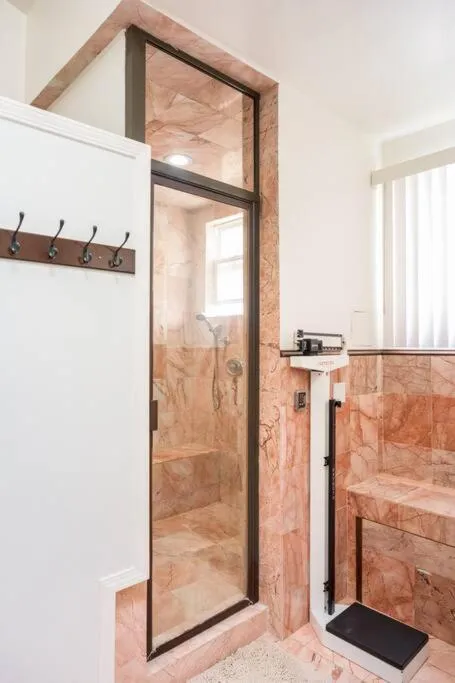 Entire Second Flr - Santa Monica Luxury Roman Villa