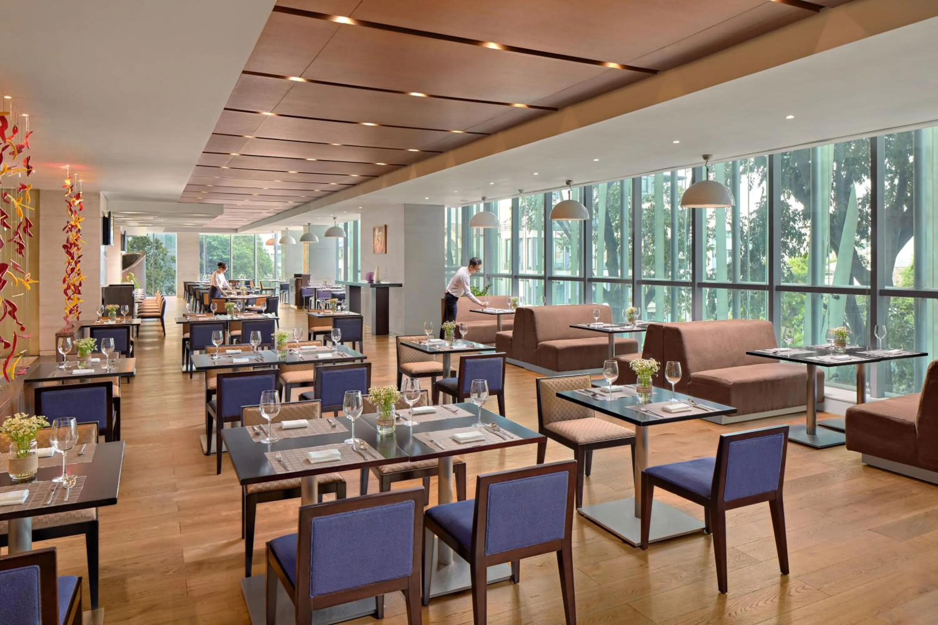 Restaurant/places to eat in Novotel Saigon Centre