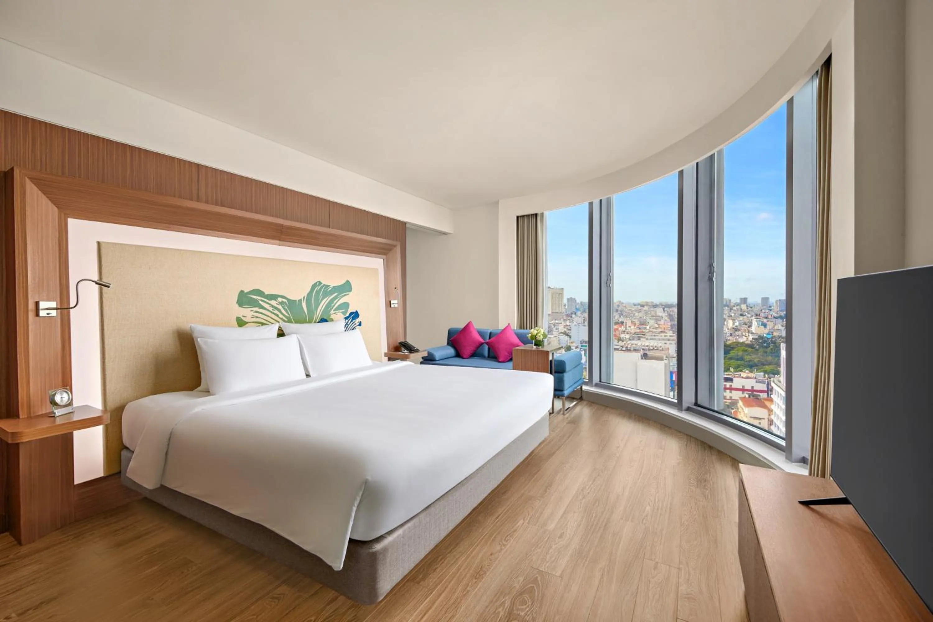 Bed in Novotel Saigon Centre