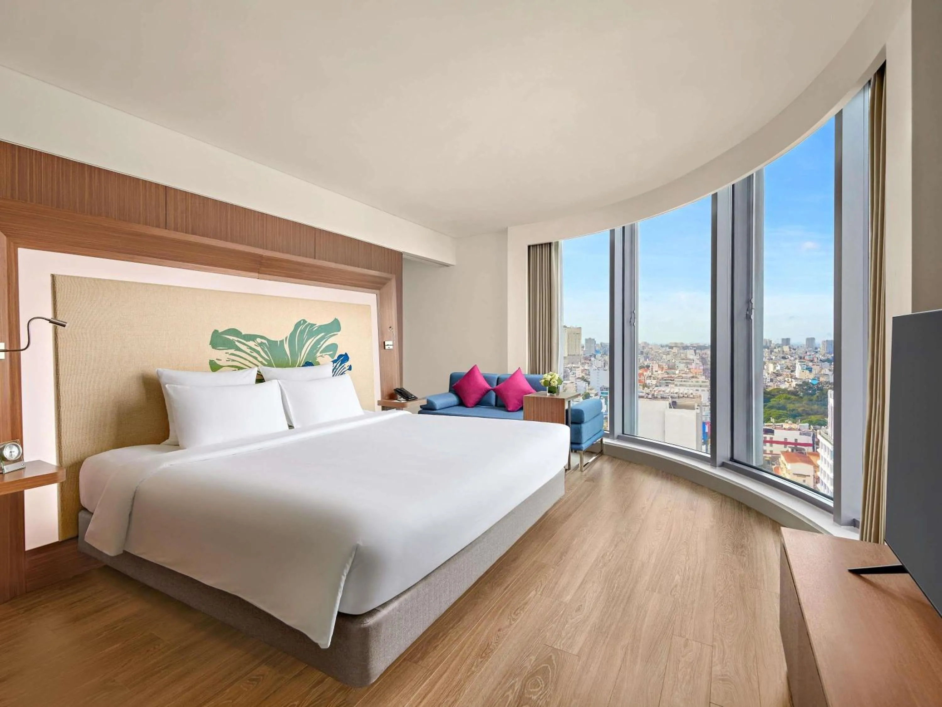 Bedroom, Bed in Novotel Saigon Centre