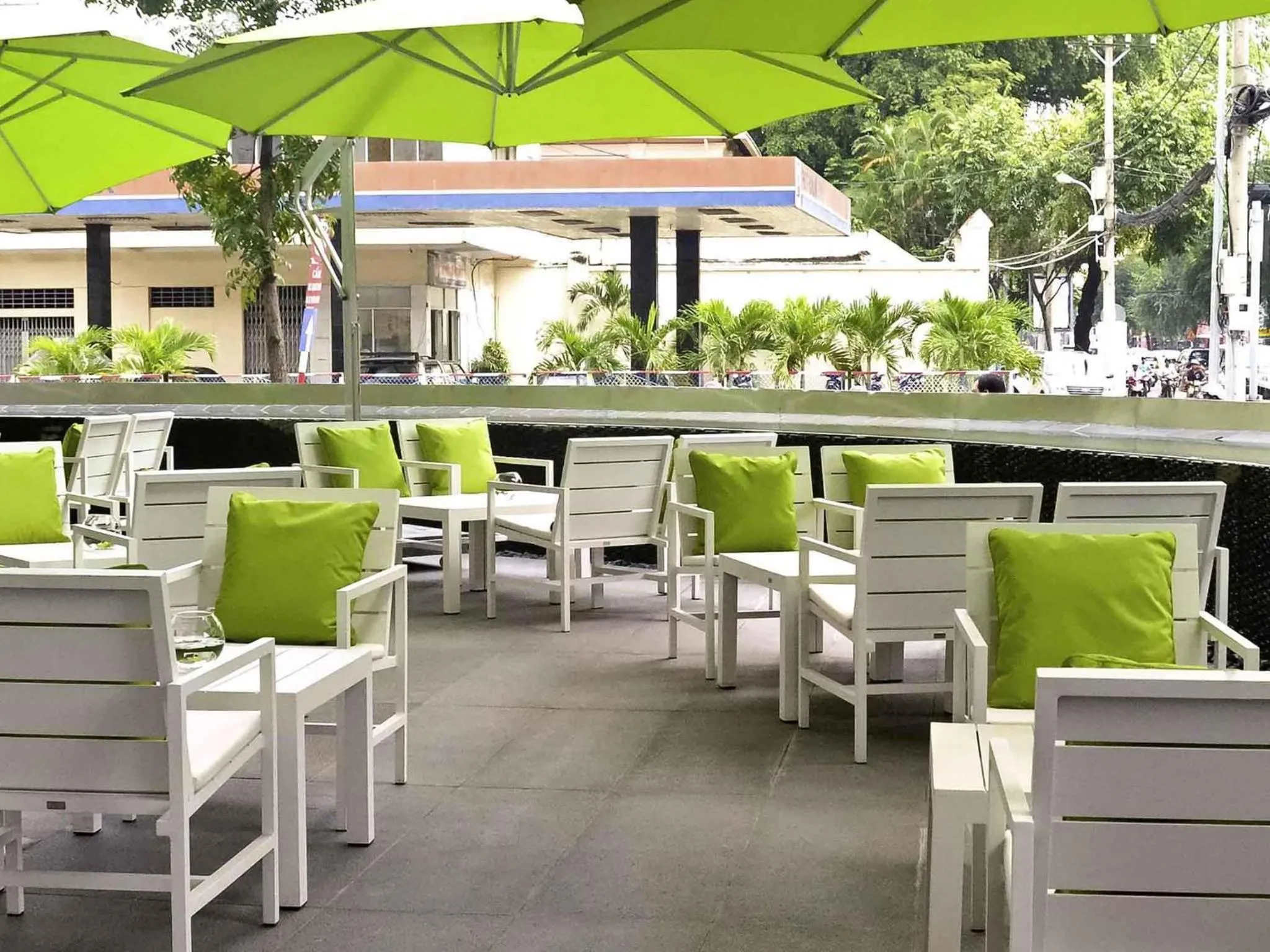 Lounge or bar in Novotel Saigon Centre