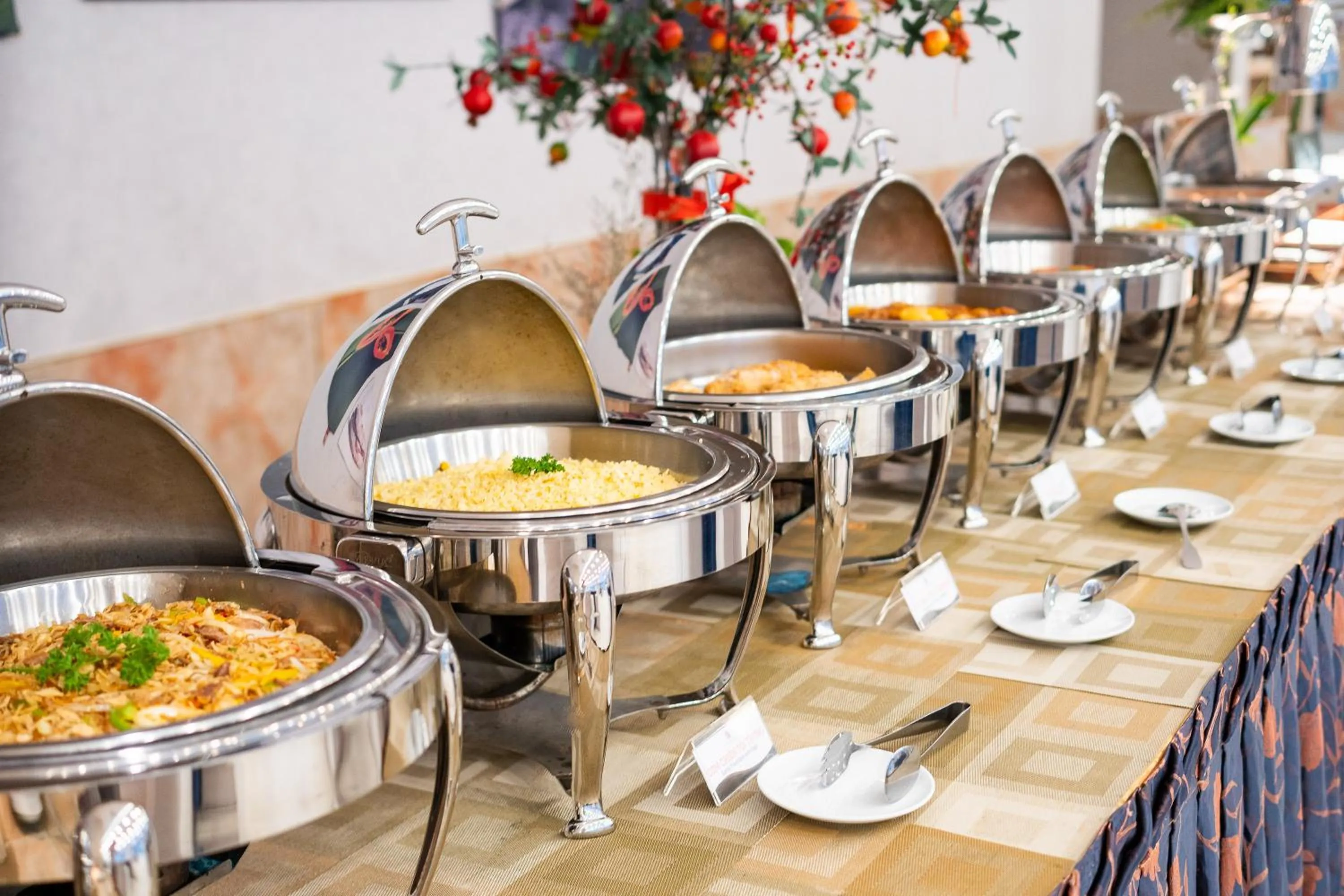 Food in DIC Star Landmark