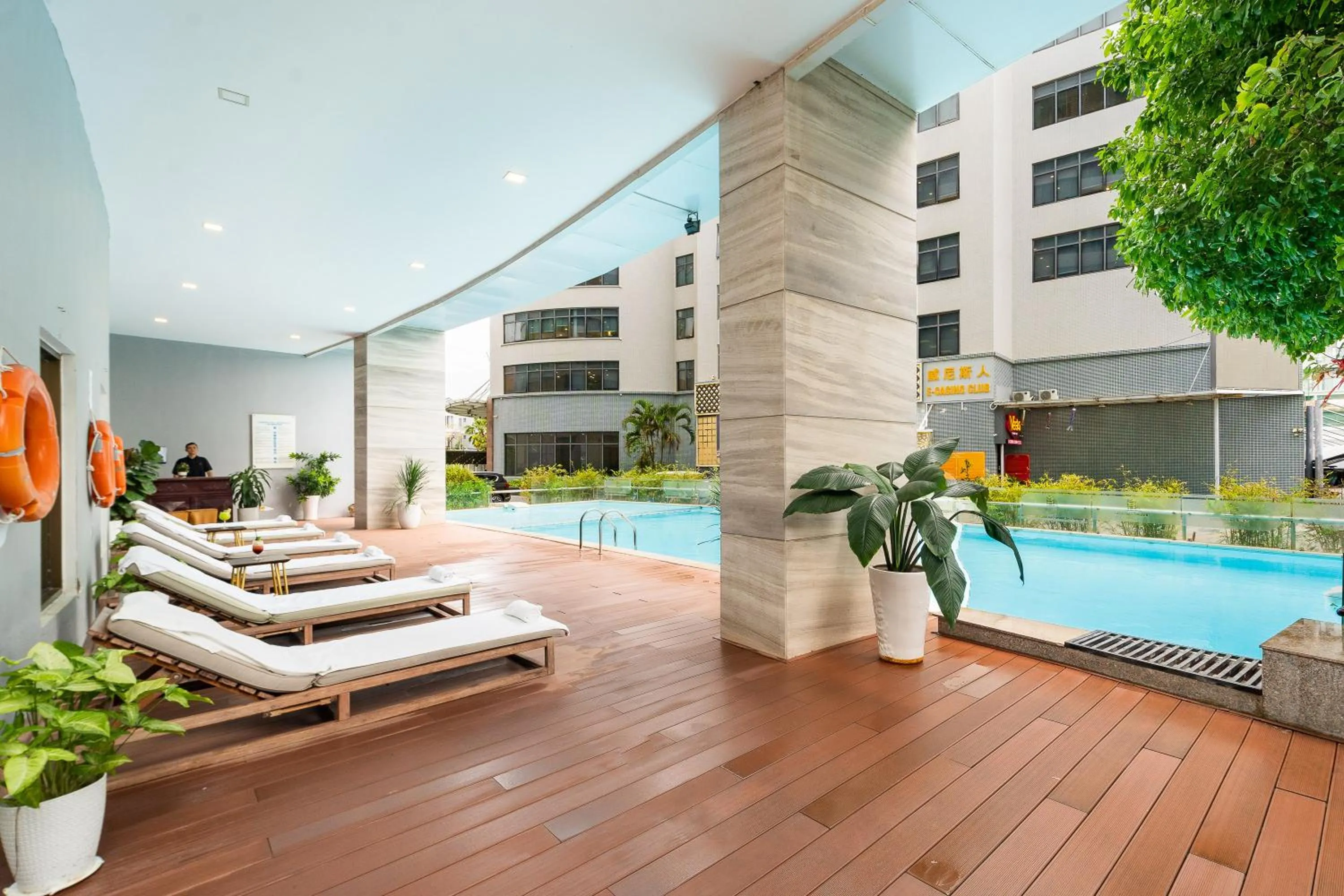 Swimming pool in DIC Star Landmark