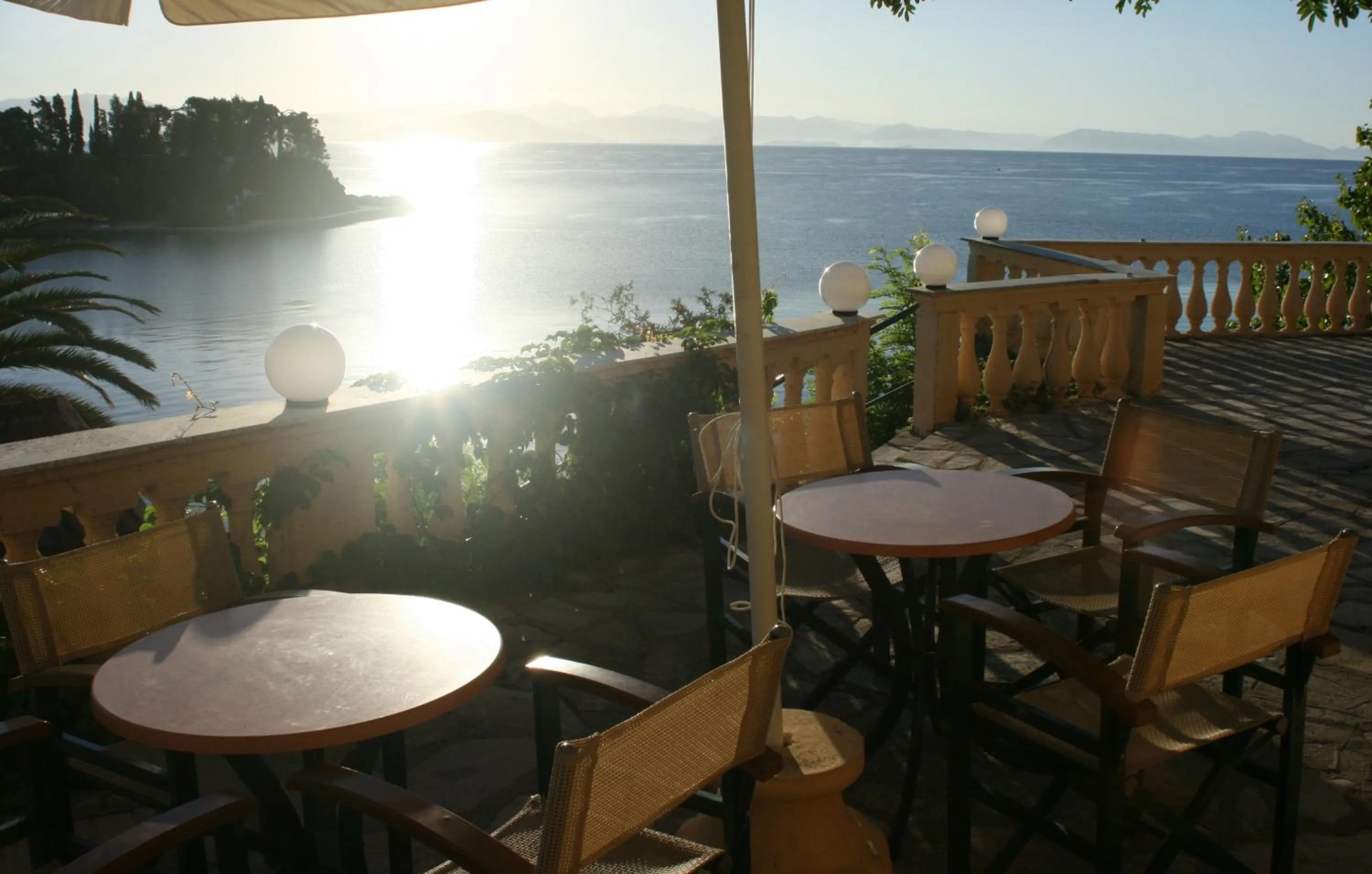 Coffee/tea facilities in Aegli Hotel
