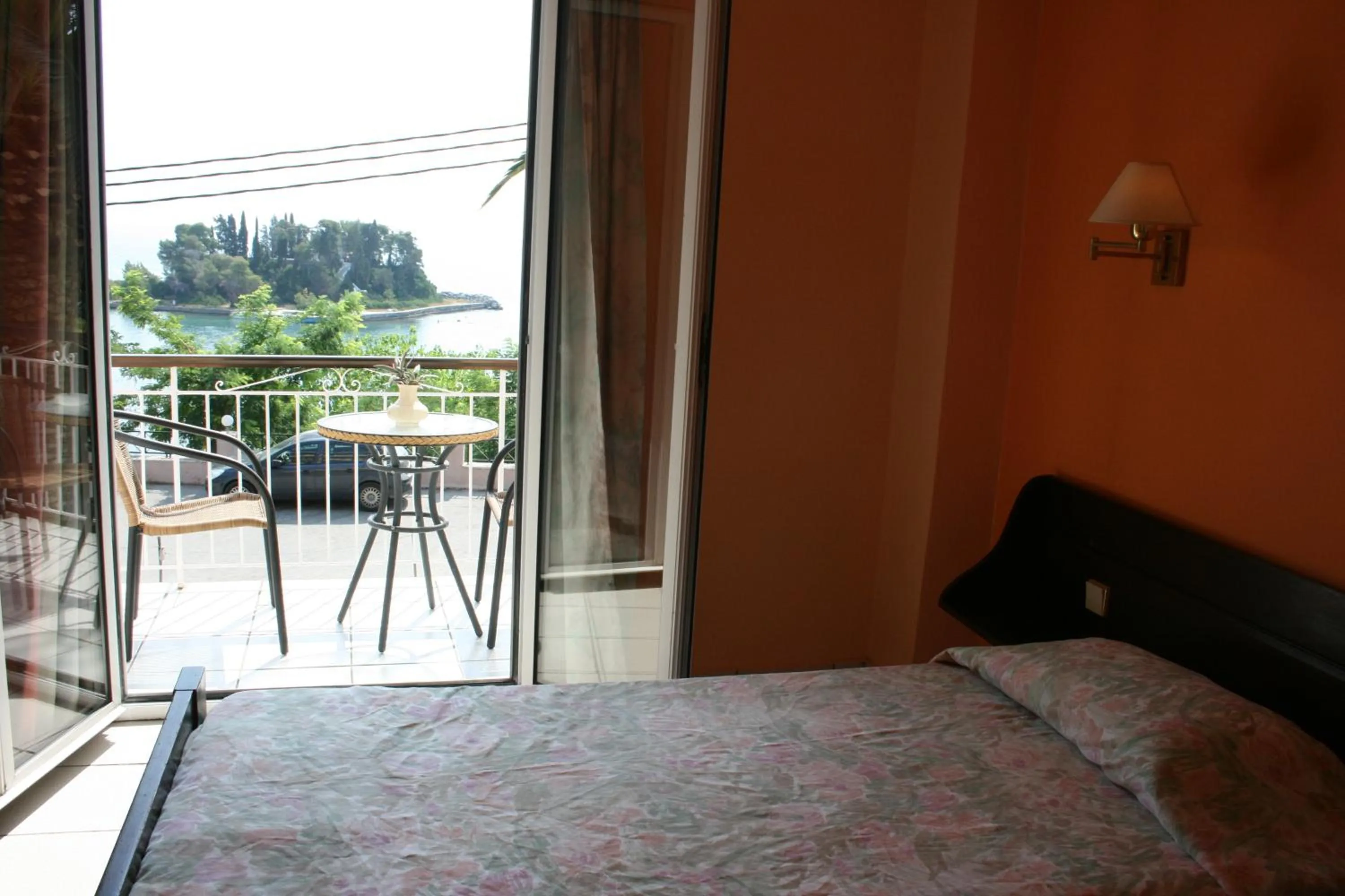 Balcony/Terrace, Bed in Aegli Hotel