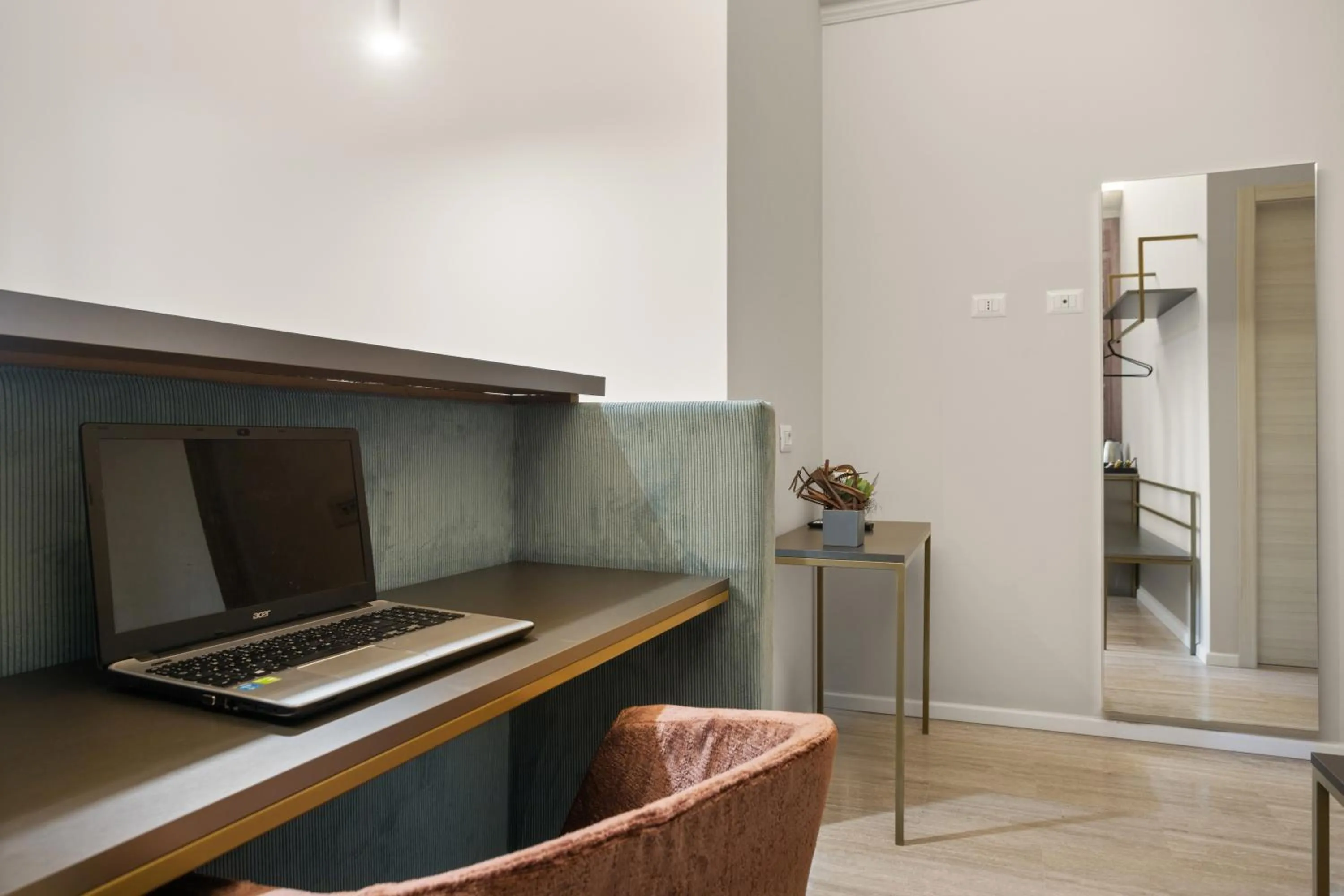 Seating area in Gh Trevi Fountain