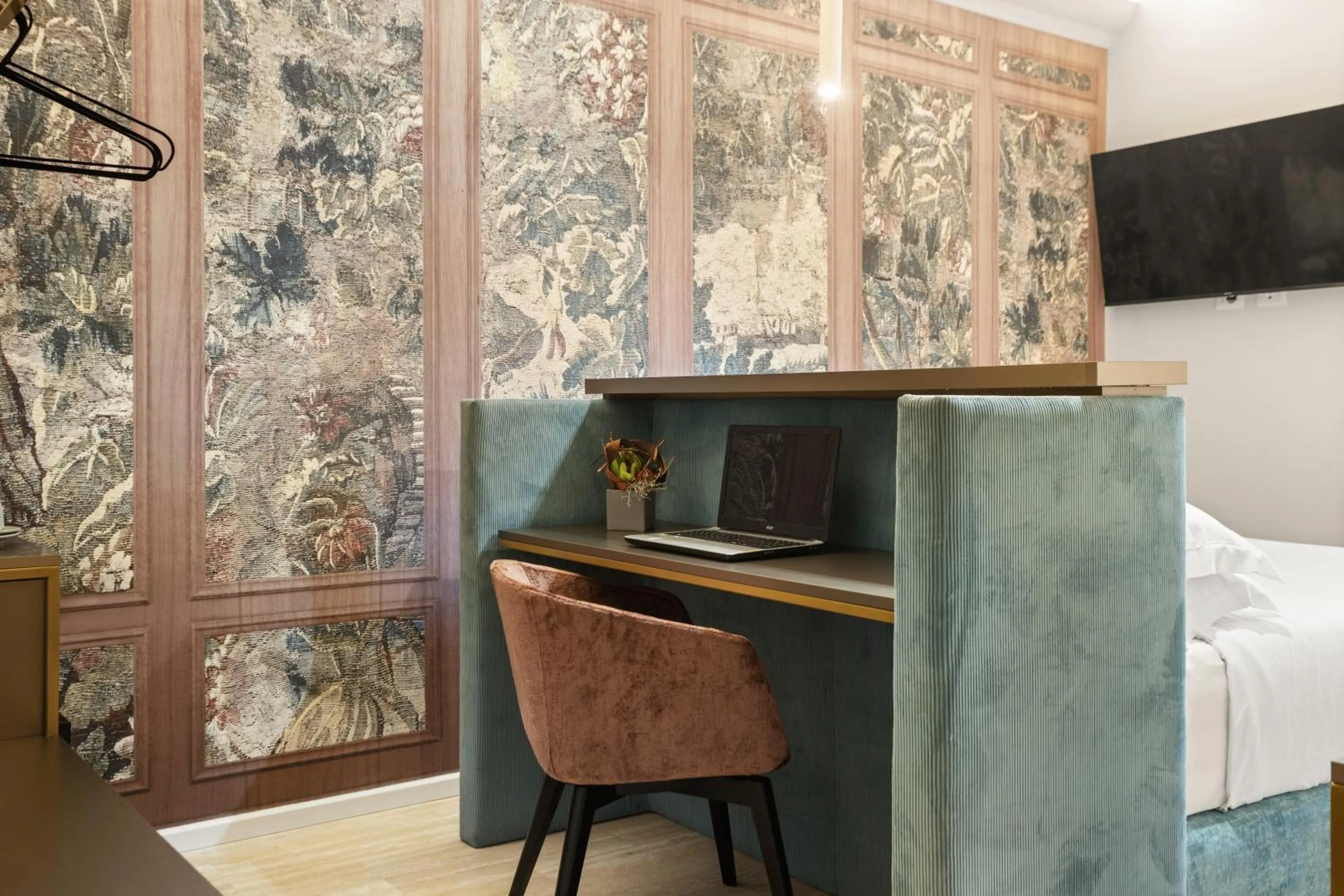 Bed in Gh Trevi Fountain