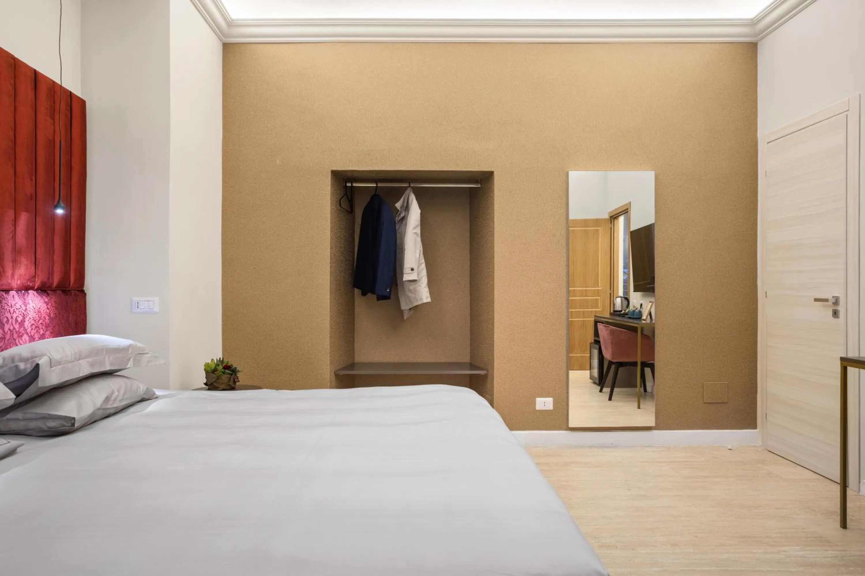 Photo of the whole room, Bed in Gh Trevi Fountain