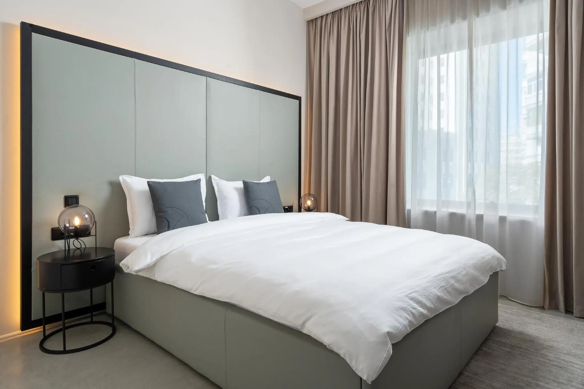 Bedroom, Bed in VISIONAPARTMENTS Bucharest - contactless check-in