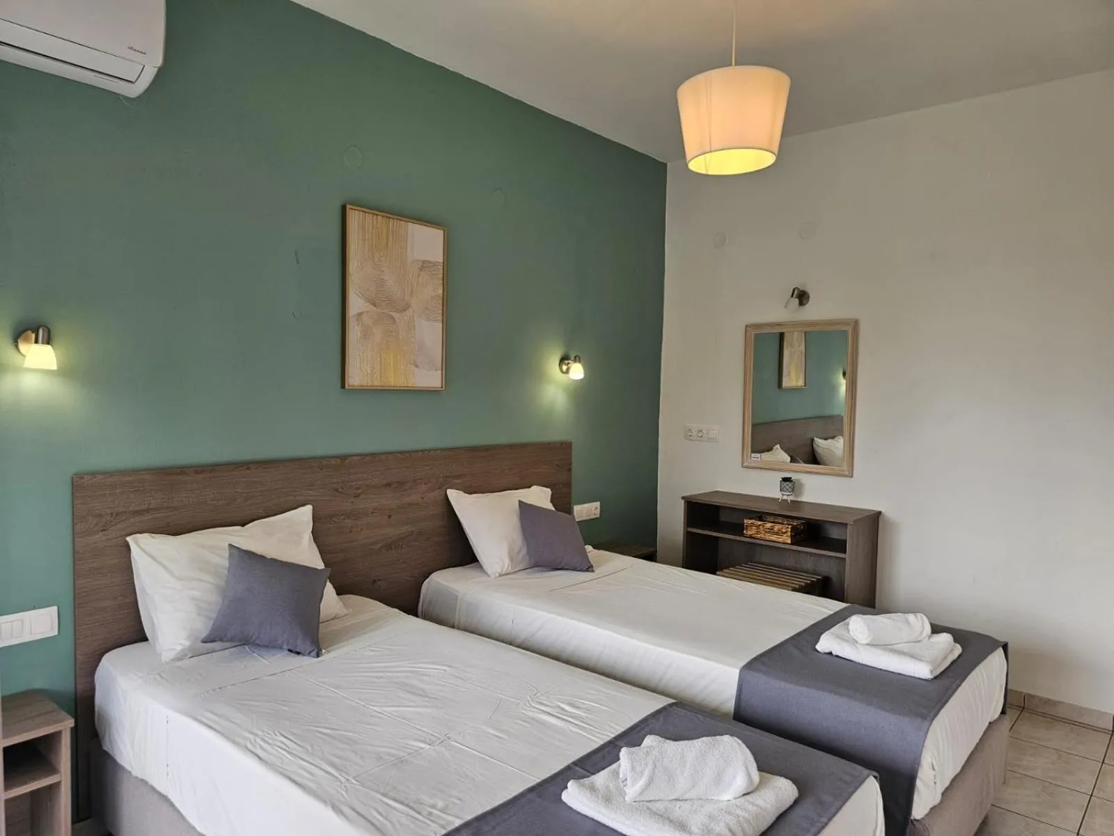 Bed in Gardelis Gardens
