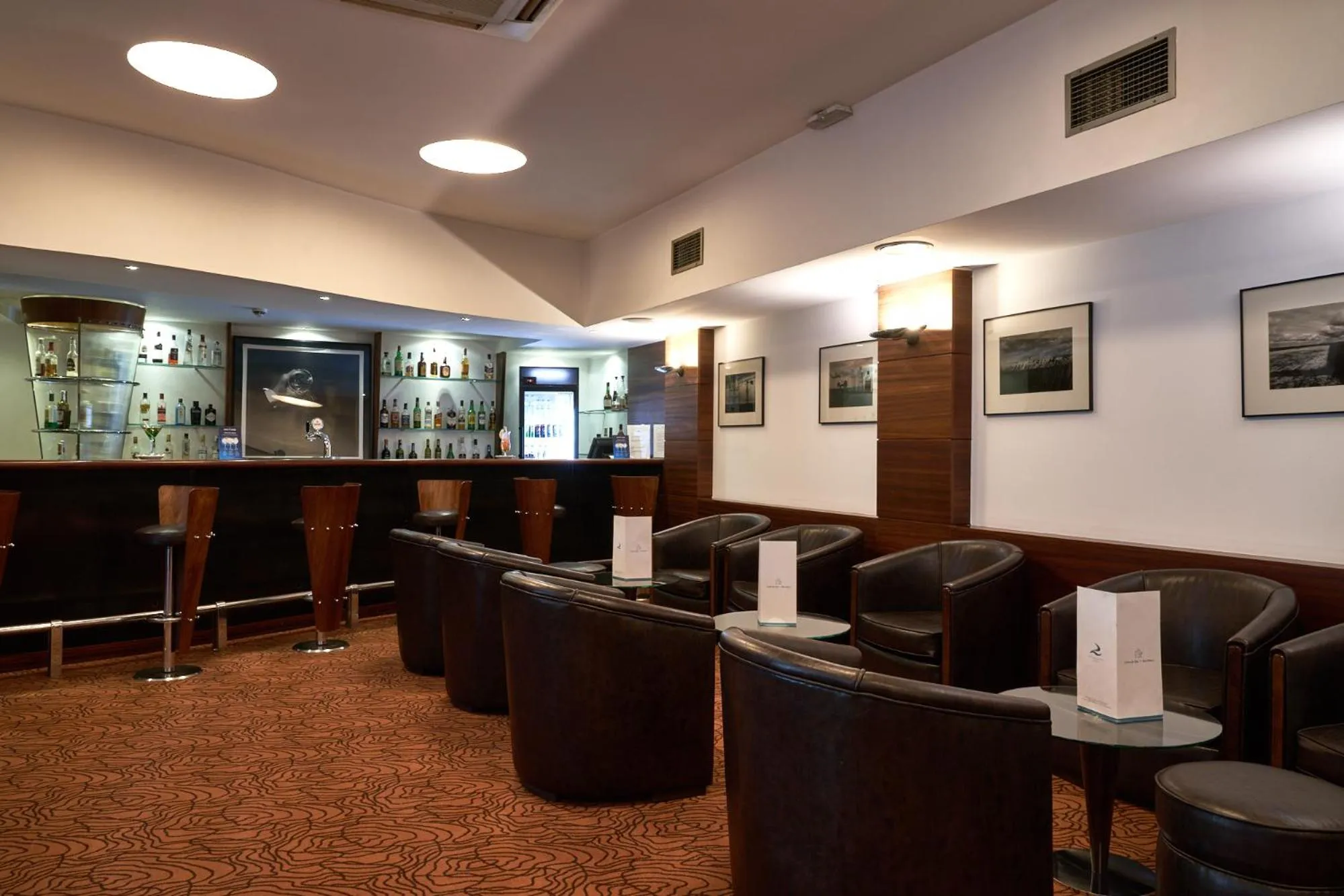 Lounge or bar in Leziria Parque Hotel